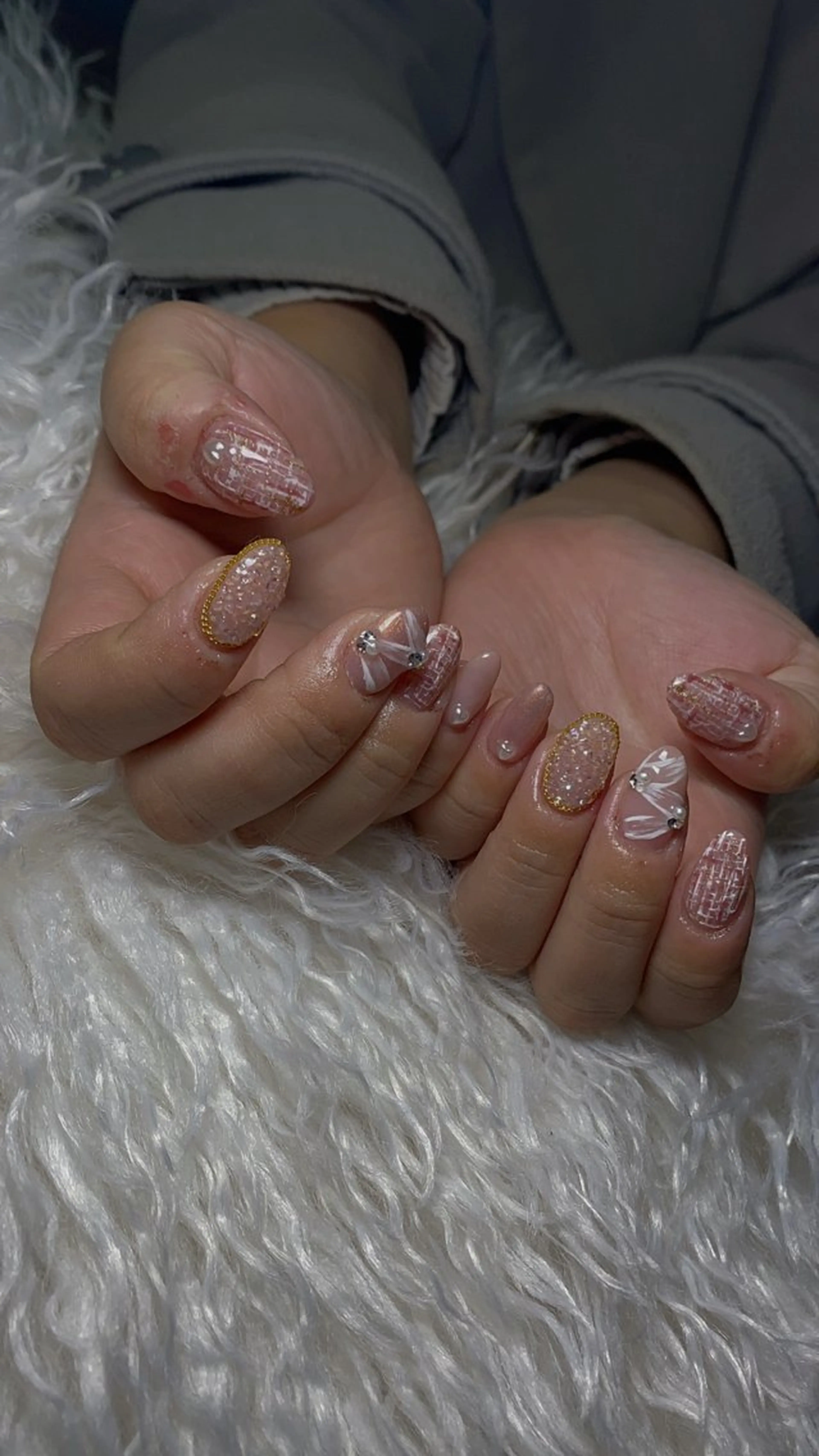 ネイル ハンドネイル n o q r m. n a c h iのネイルデザイン