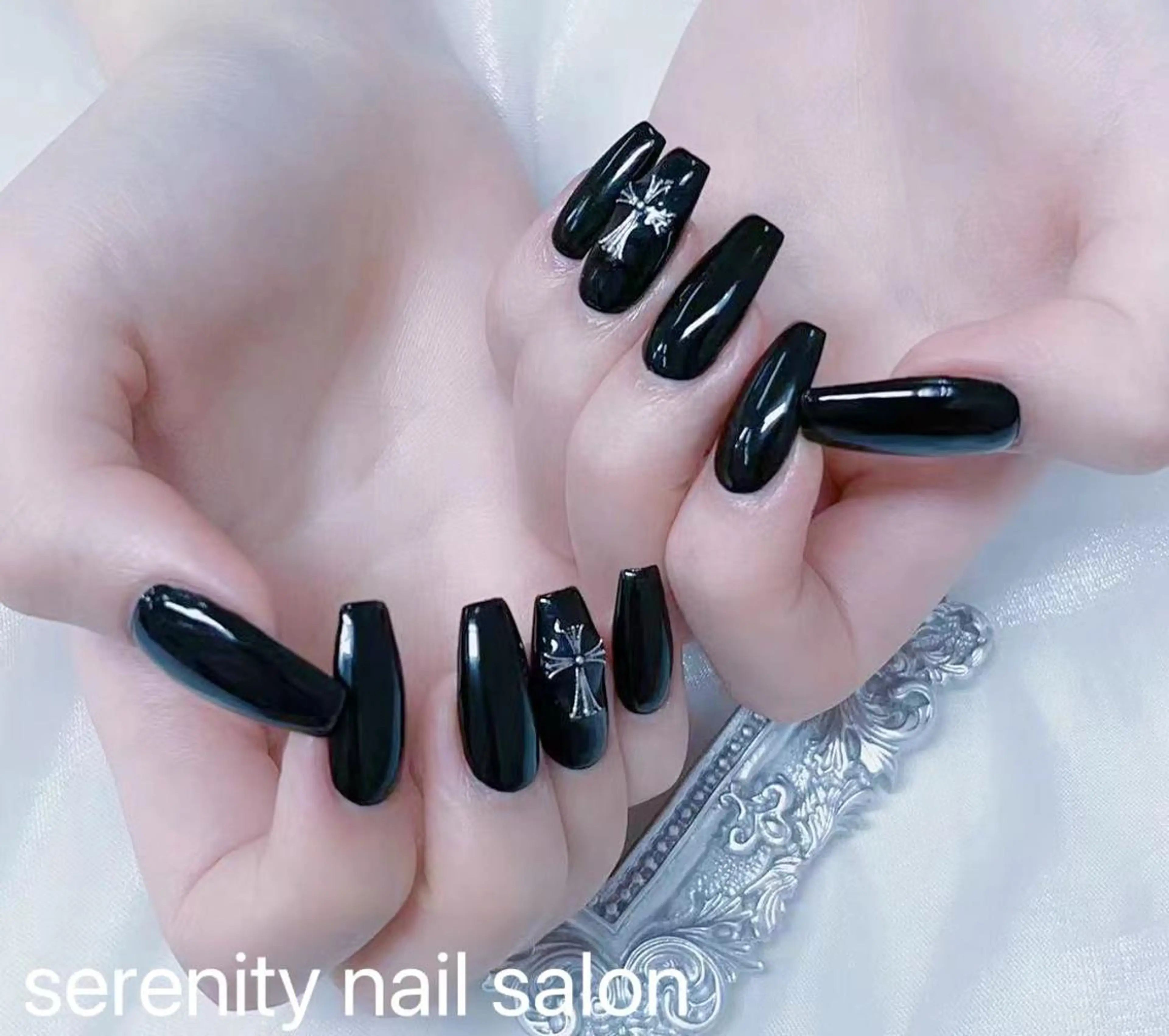 ネイル ハンドネイル ハンドケア ✨Serenity Nail salonのネイルデザイン