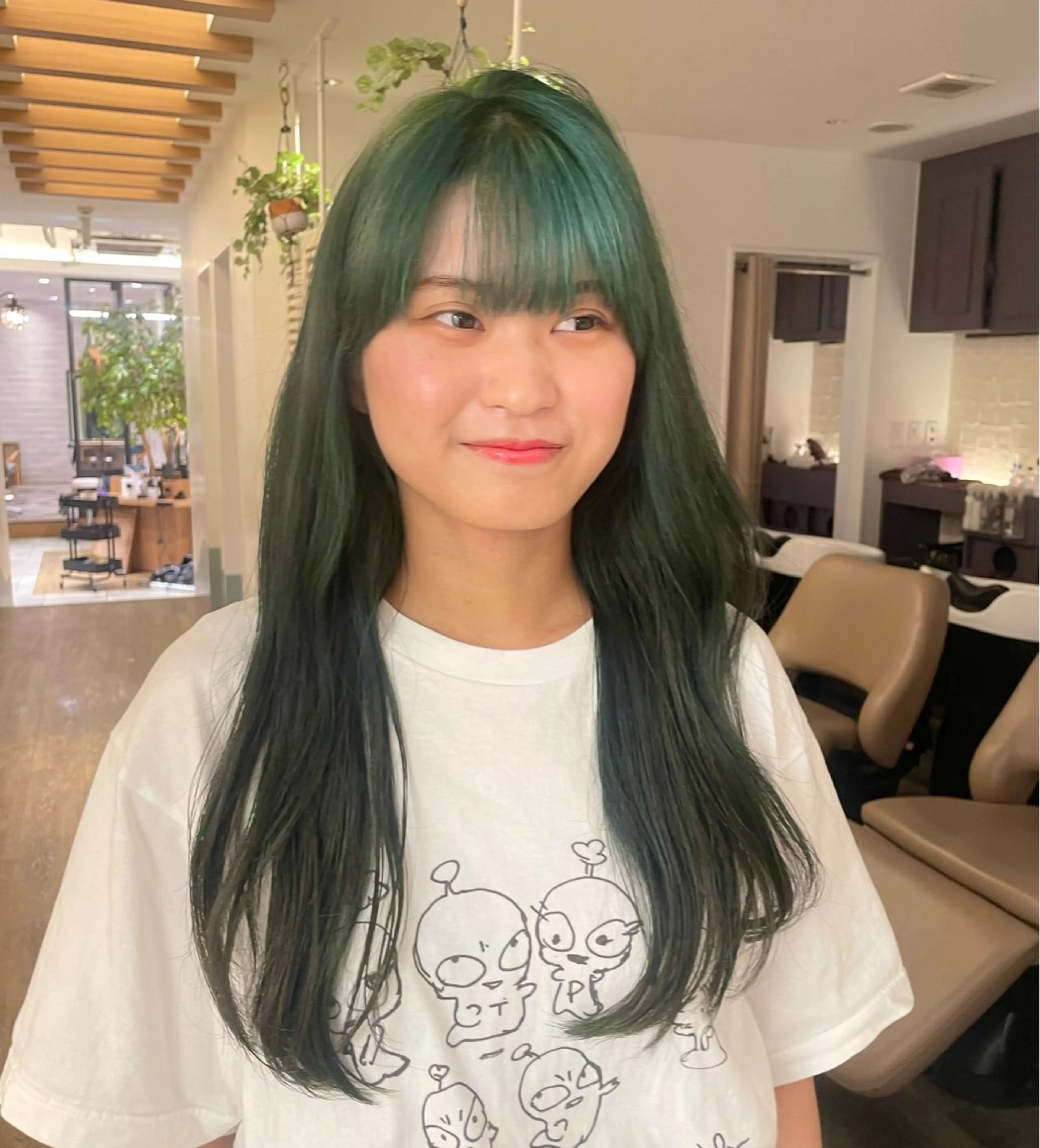 ロング カラー パーマ 学生 森山 陽菜のヘアスタイル