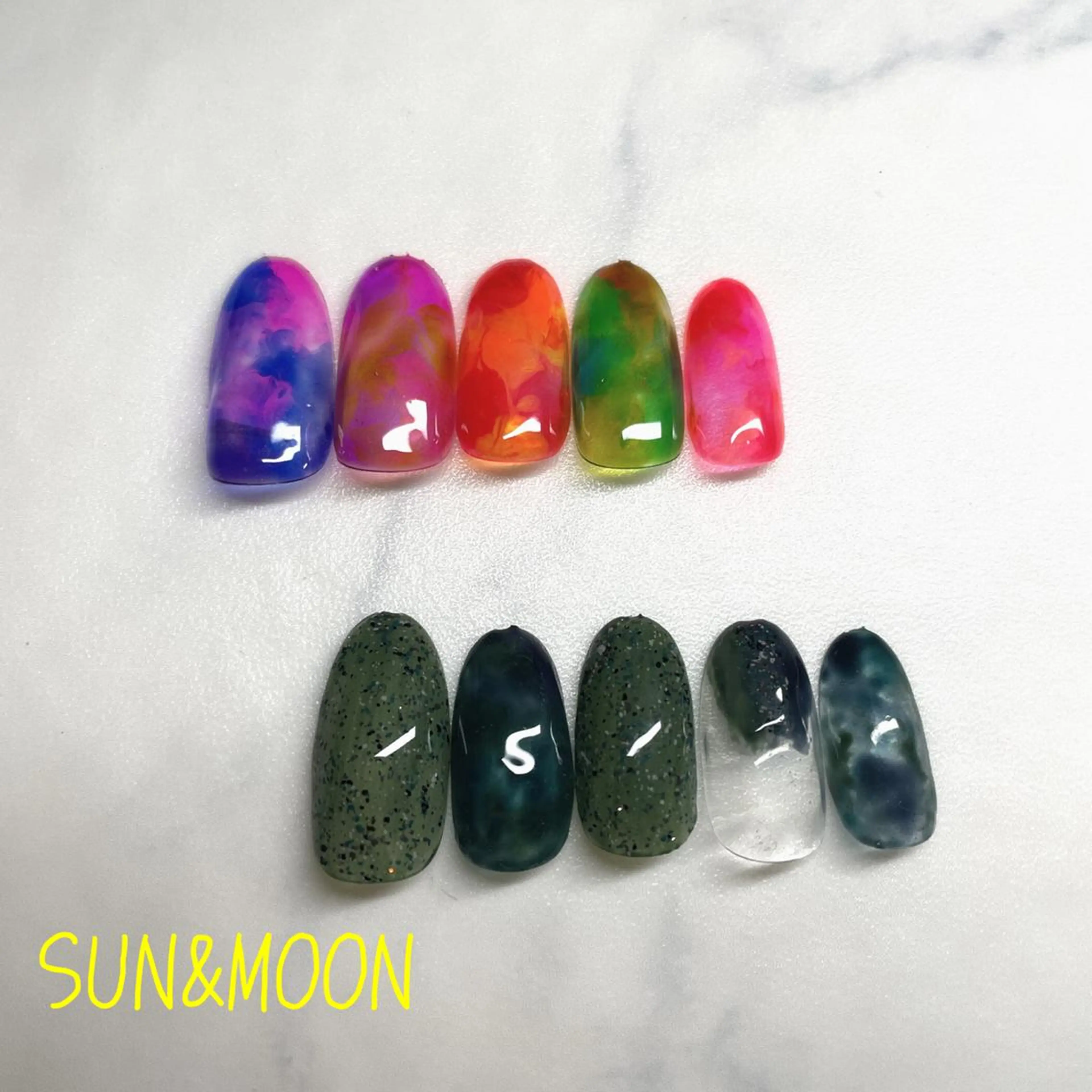 ネイル 大理石ネイル(マーブル) SUN&MOON REOのネイルデザイン
