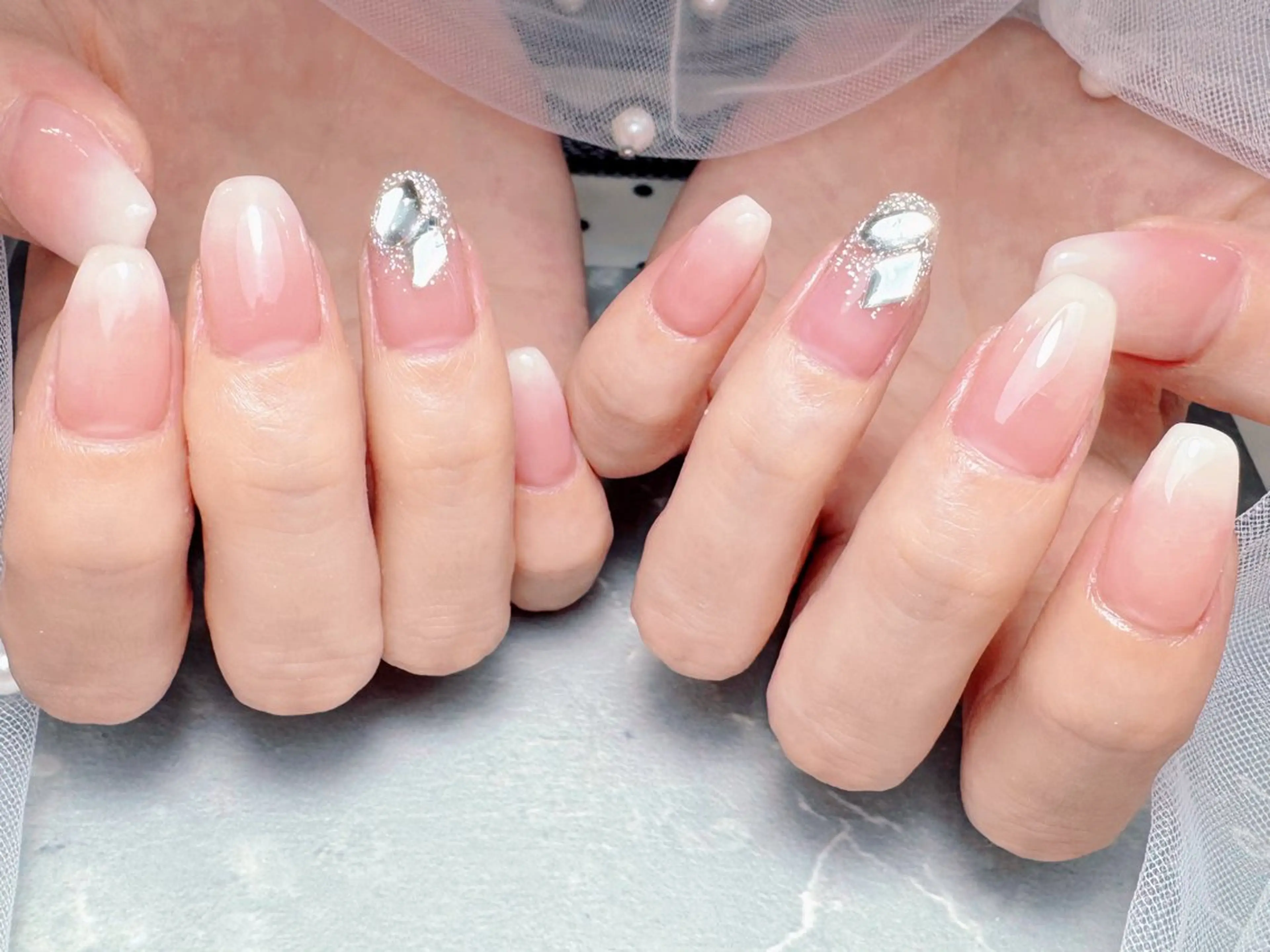 ネイル マジック ミラーのネイルデザイン