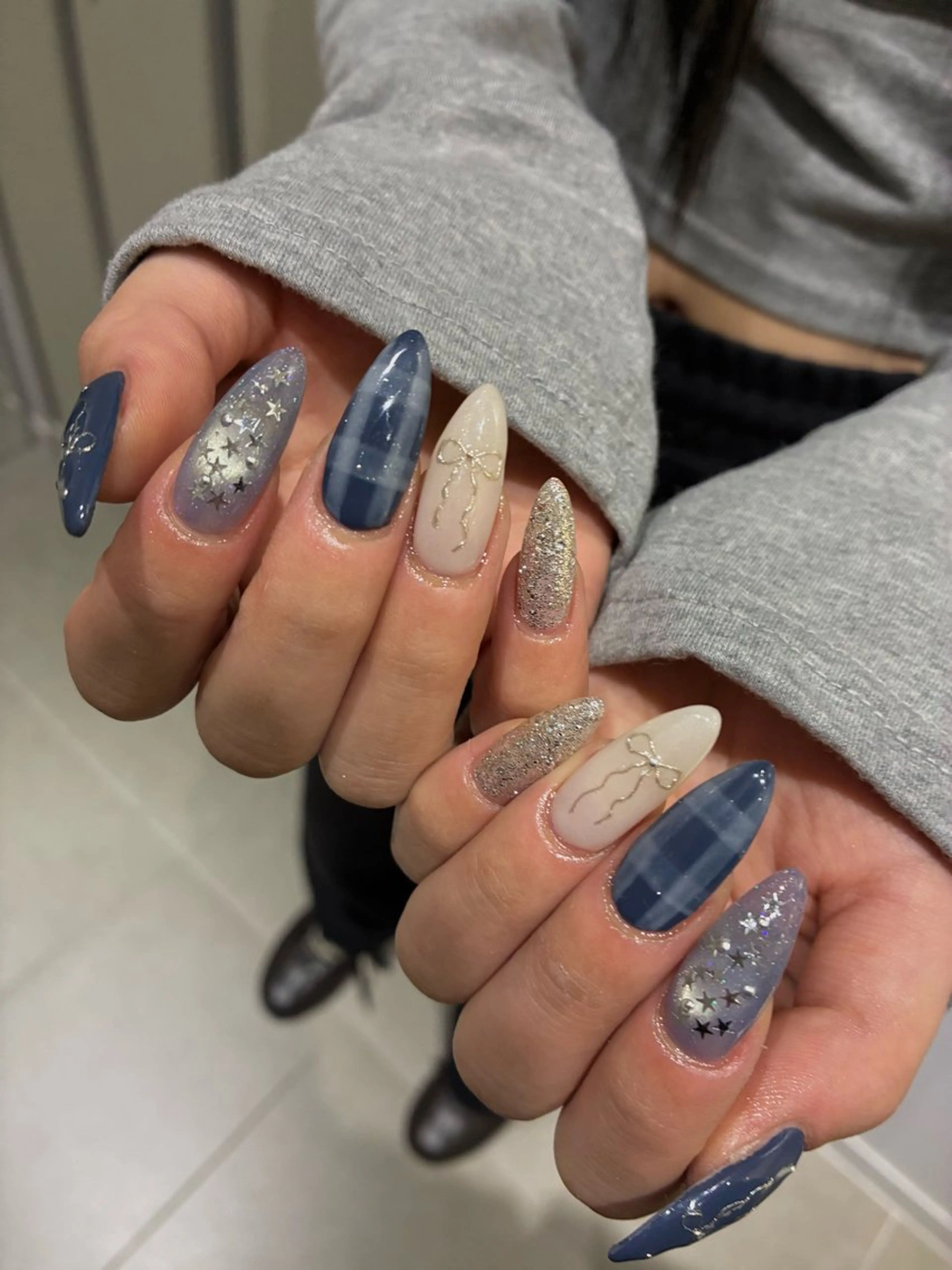 ネイル ハンドネイル WAVY airiのネイルデザイン