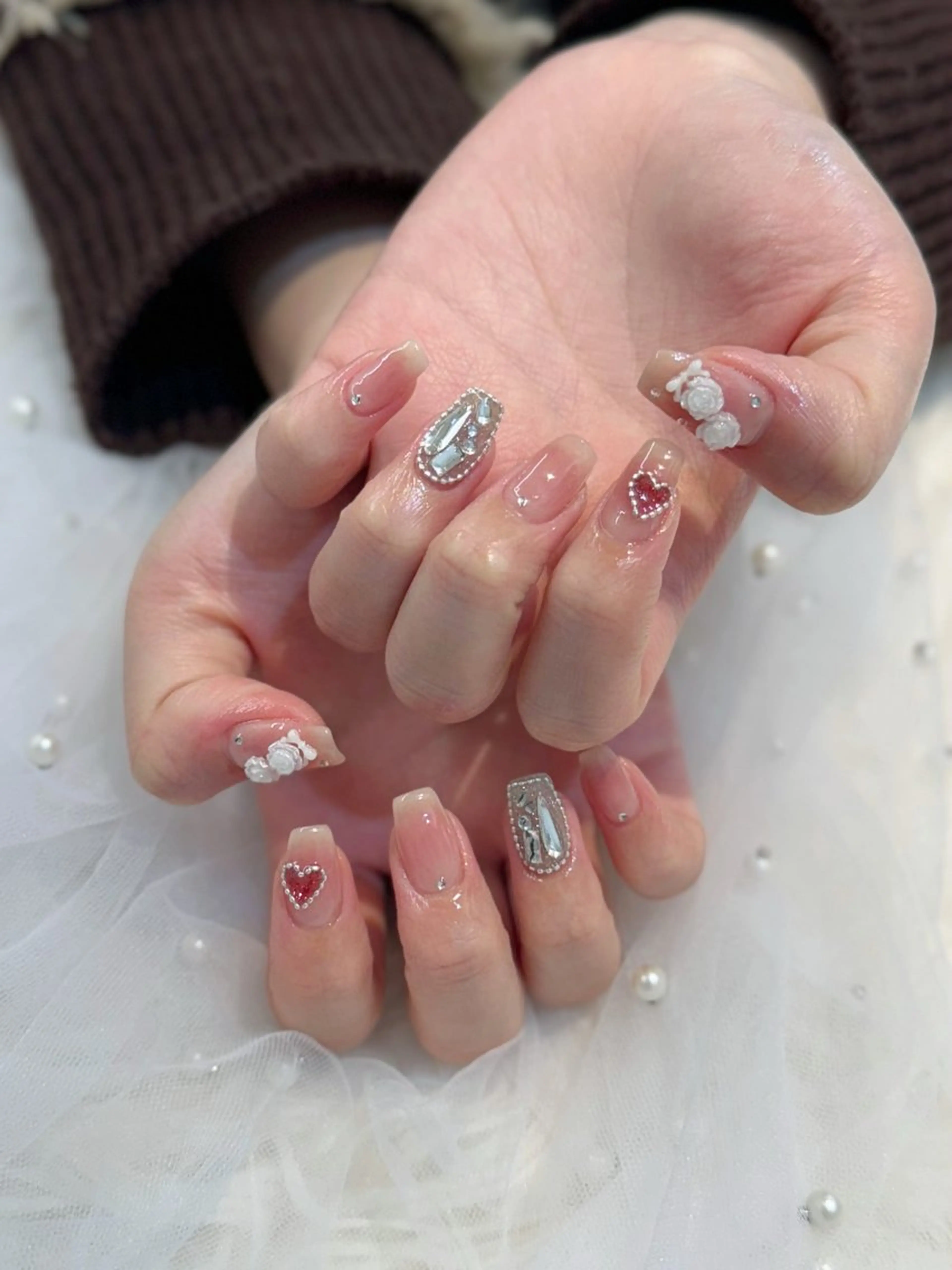 ネイル チークネイル 持ち込み ハンドネイル ハンドケア Chizuru ☾ ໋のネイルデザイン