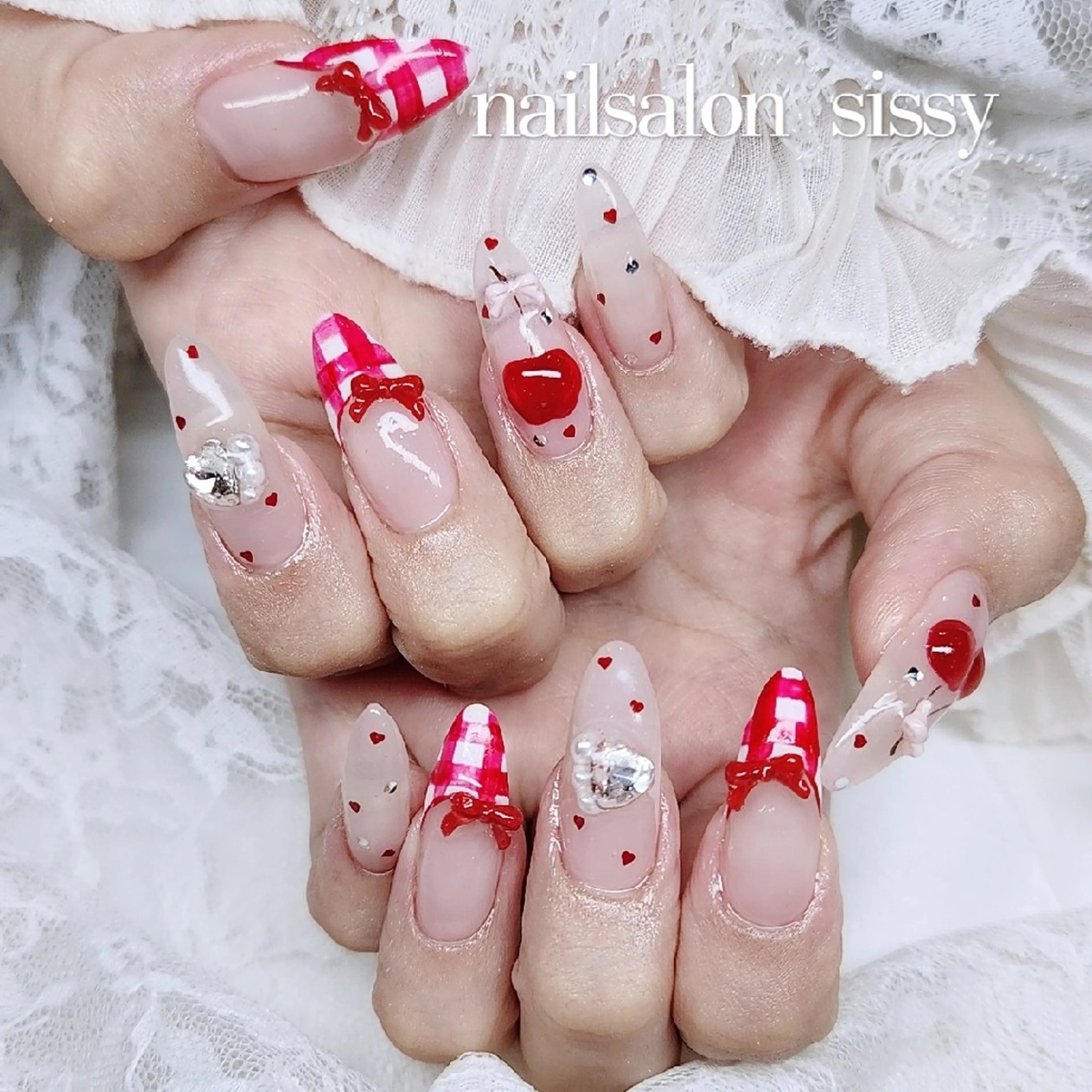 ネイル ハンドネイル sissy hatsuneのネイルデザイン