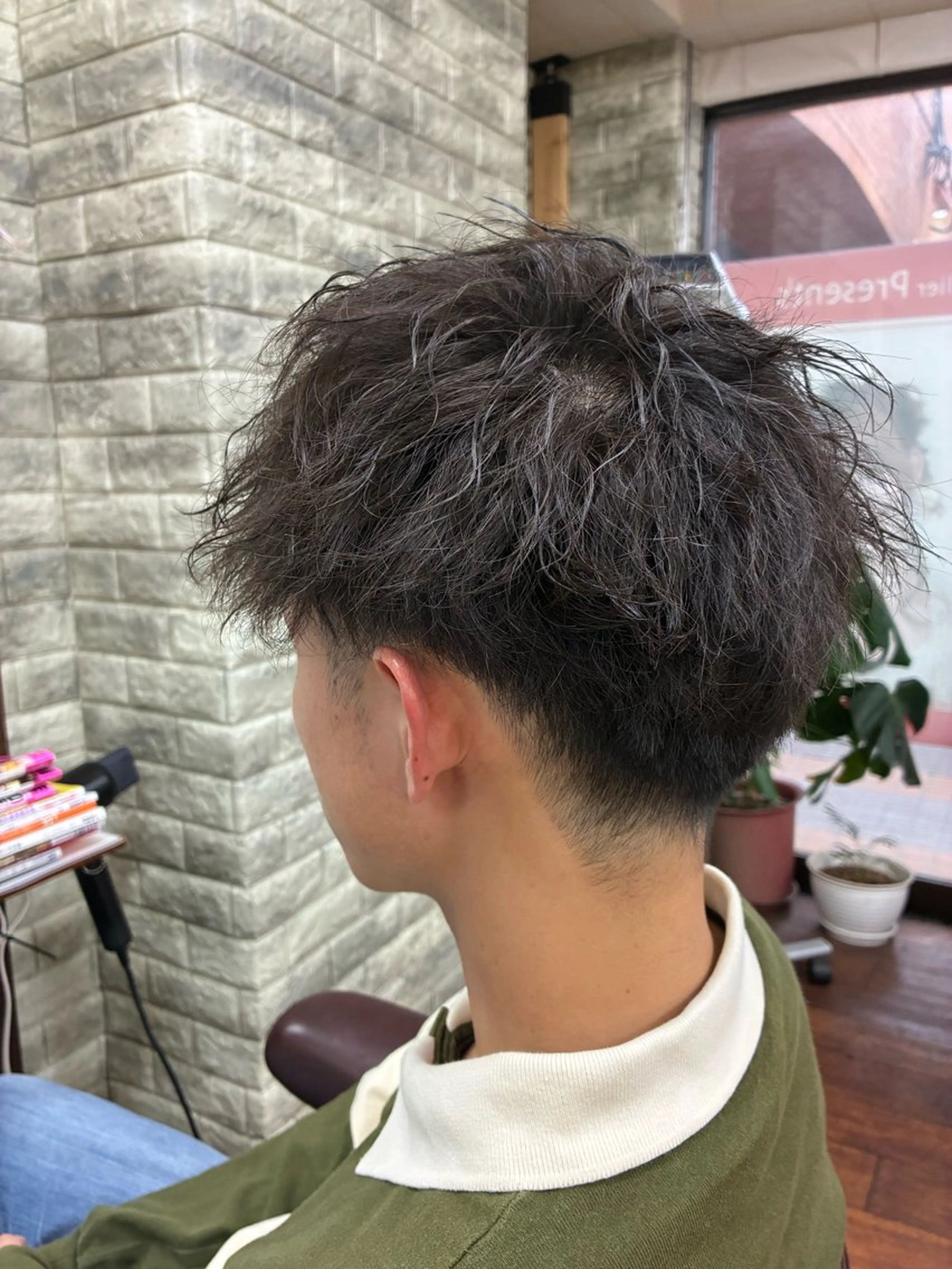 ショート パーマ メンズ 川口 泰征のヘアスタイル