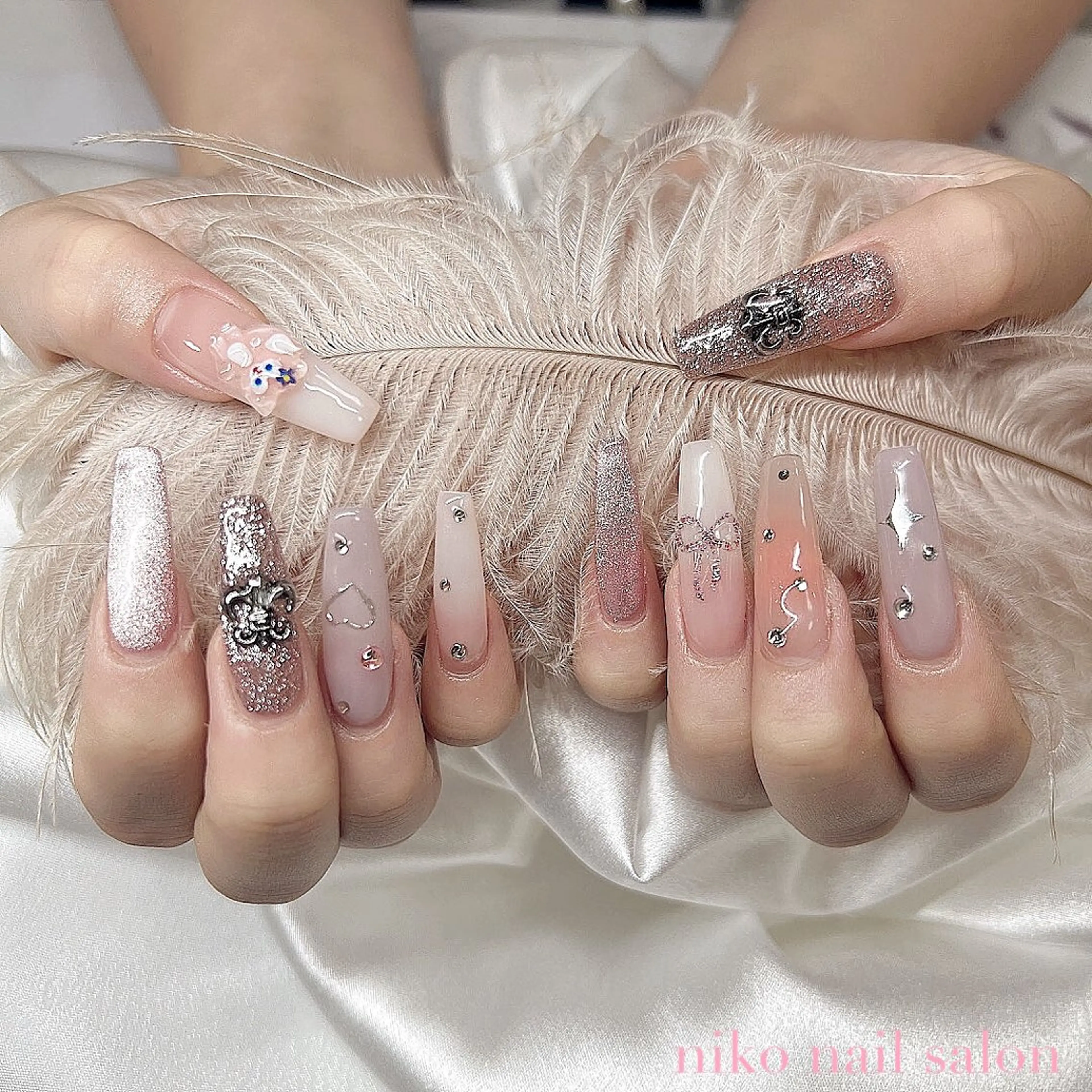 ネイル 長さ出し フットネイル フレンチネイル ジェルネイル 韓国ネイル Niko nailサロンのネイルデザイン