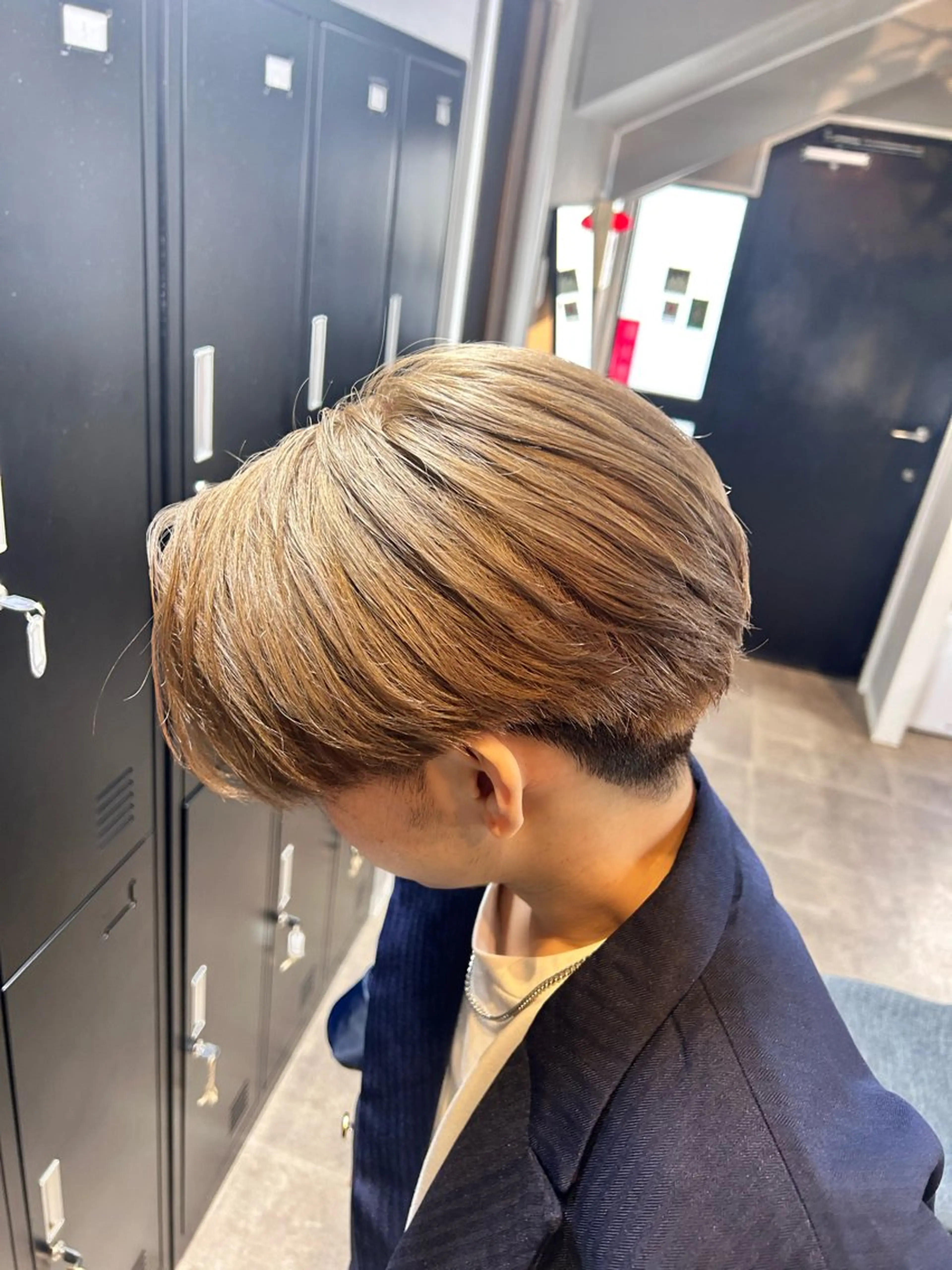 カラー メンズ ベージュカラー ダブルカラー グレージュ Ryusei .のヘアスタイル