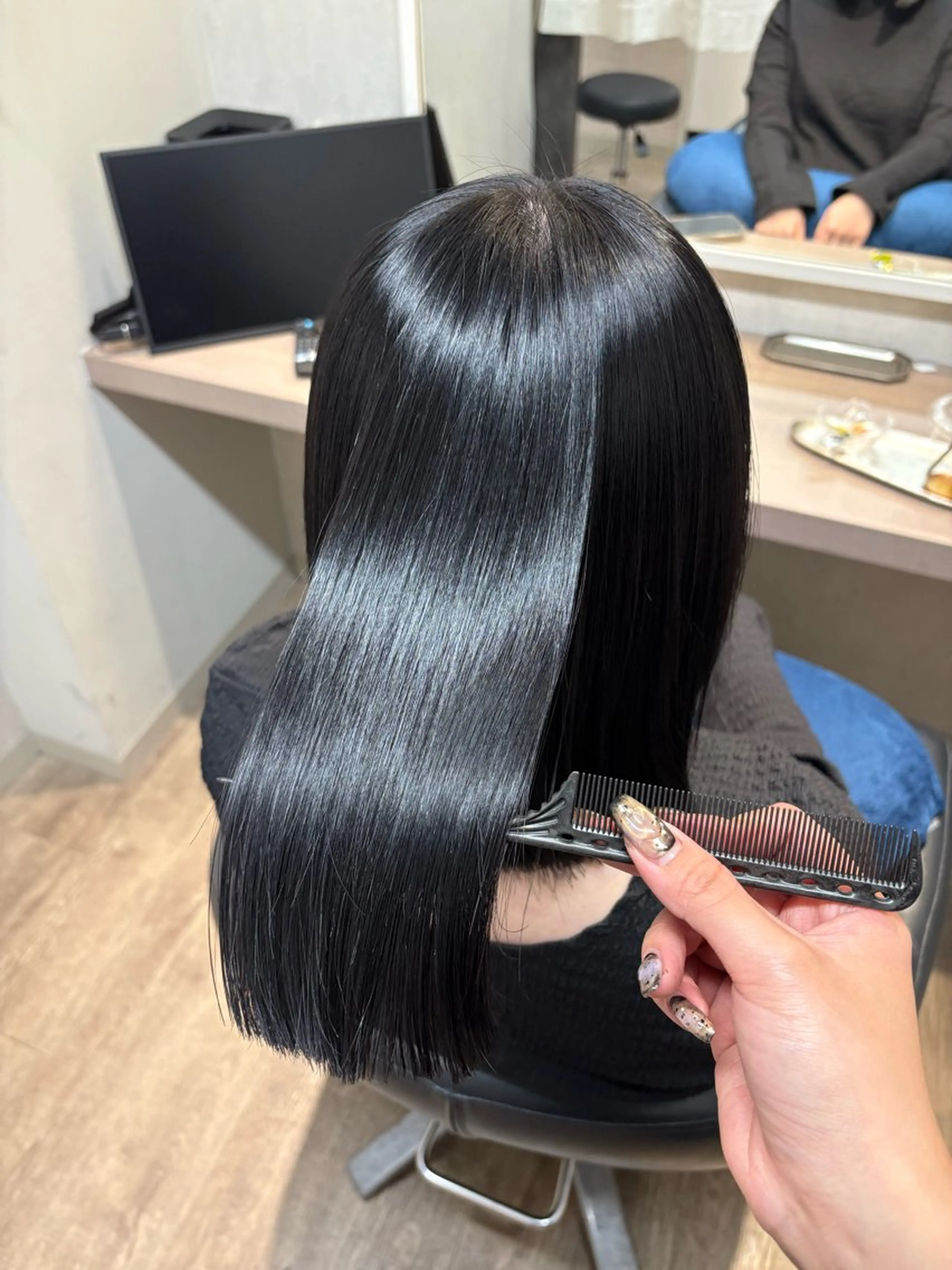 ミディアム ミディアムパーマ Hirona 縮毛矯正/髪質改善のヘアスタイル