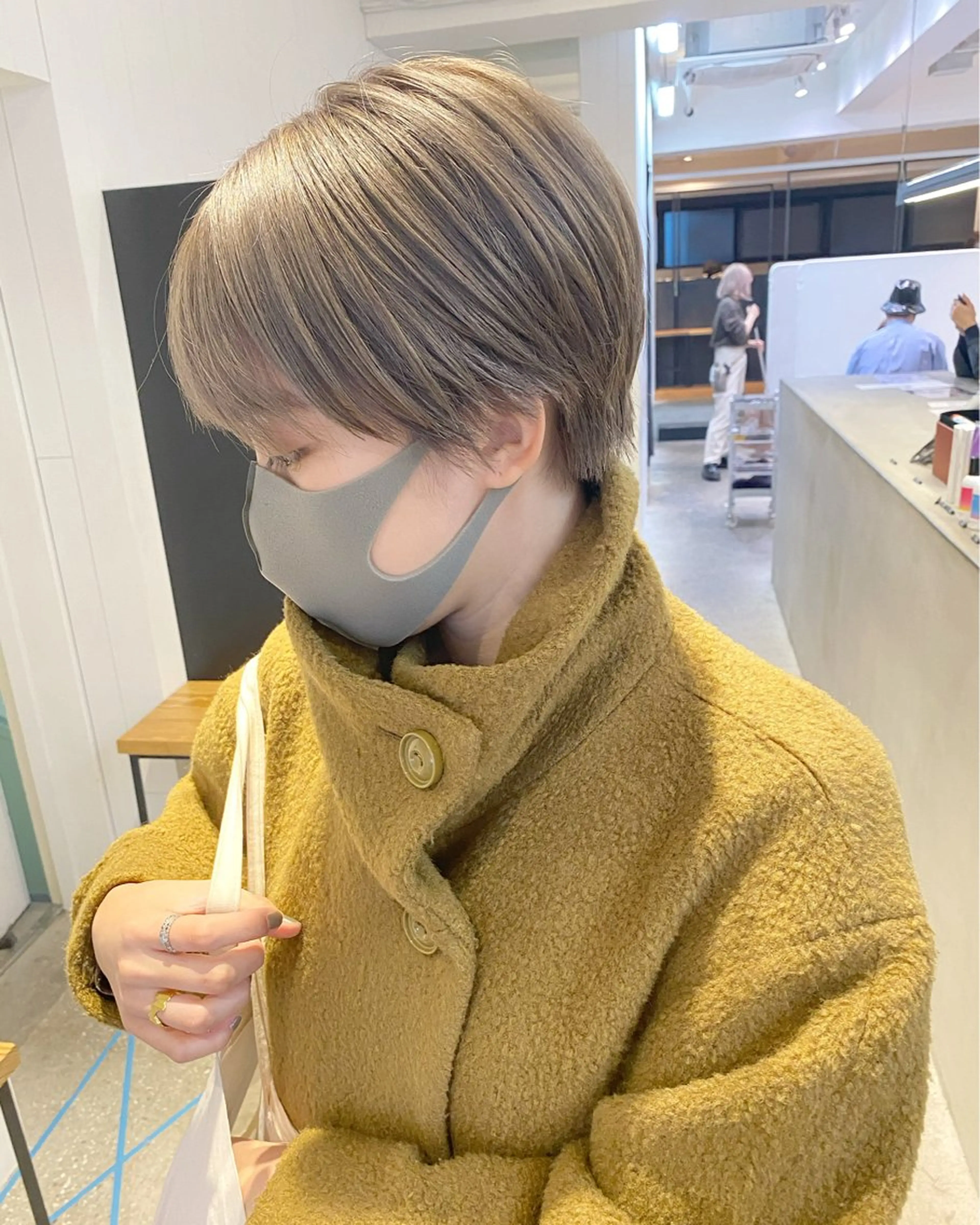 ショート ヘアカラー ラベンダーカラー＆ ミルクティー太田のヘアスタイル