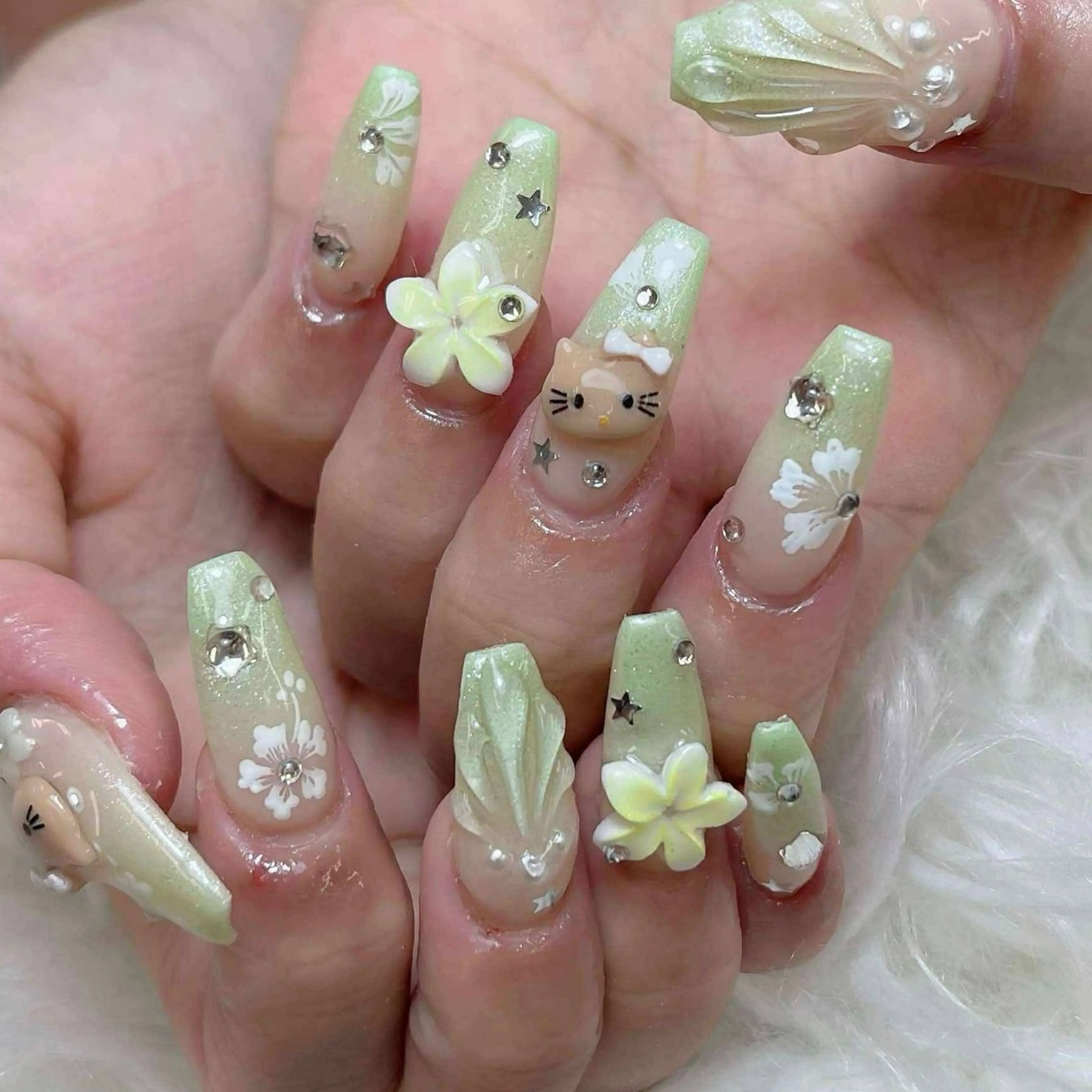 ネイル ハンドネイル ANH NAIL ゴテゴテ専門店💎のネイルデザイン