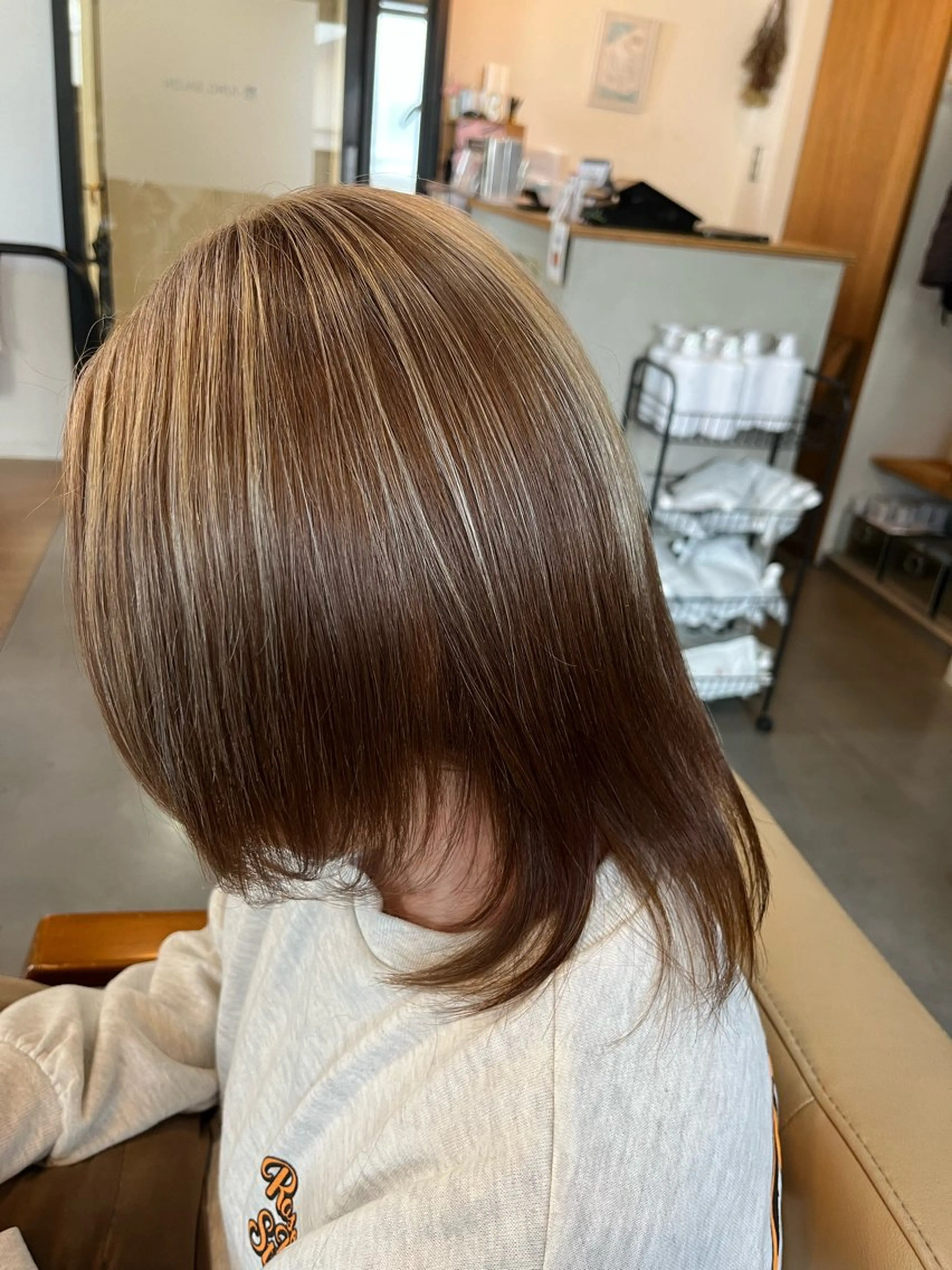 ミディアム カット ヘアカラー 阪神西宮★JUNO 川﨑温子のヘアスタイル