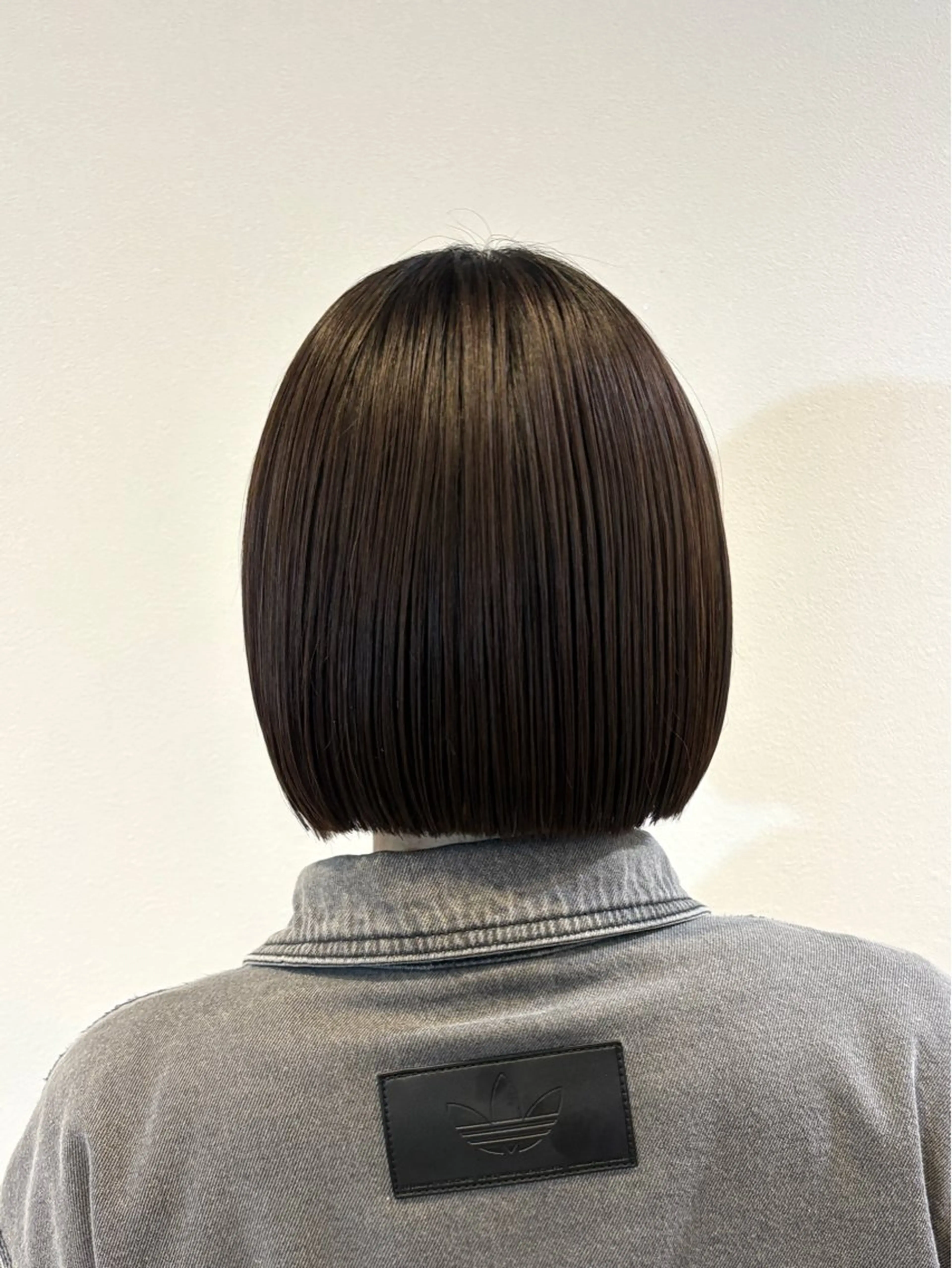 ショート 切りっぱなしボブ ボブ カット トリートメント ショート/レイヤー/ ボブ/安本和史のヘアスタイル