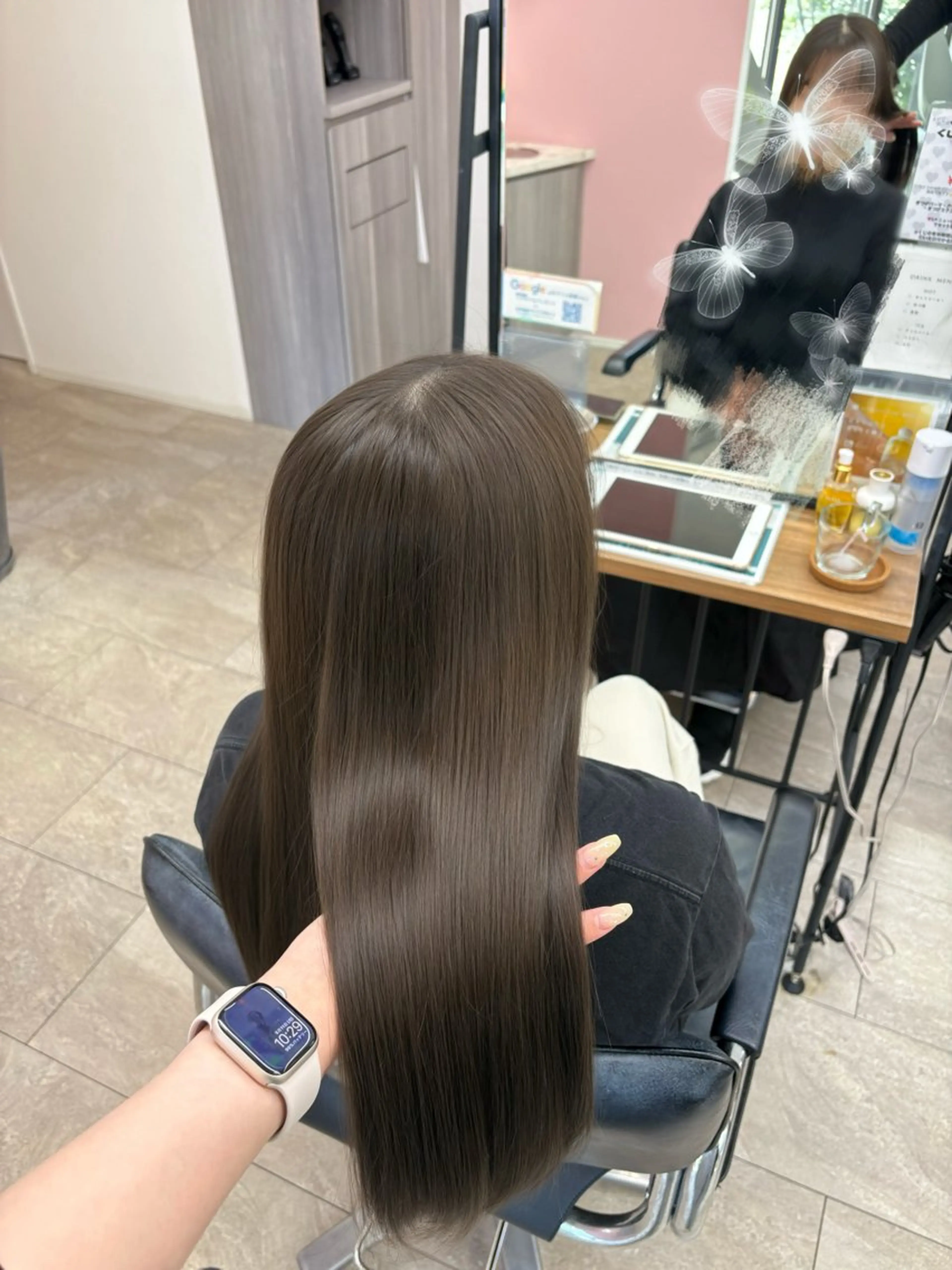 ロング カット ヘアカラー HASHI AYAKAのヘアスタイル
