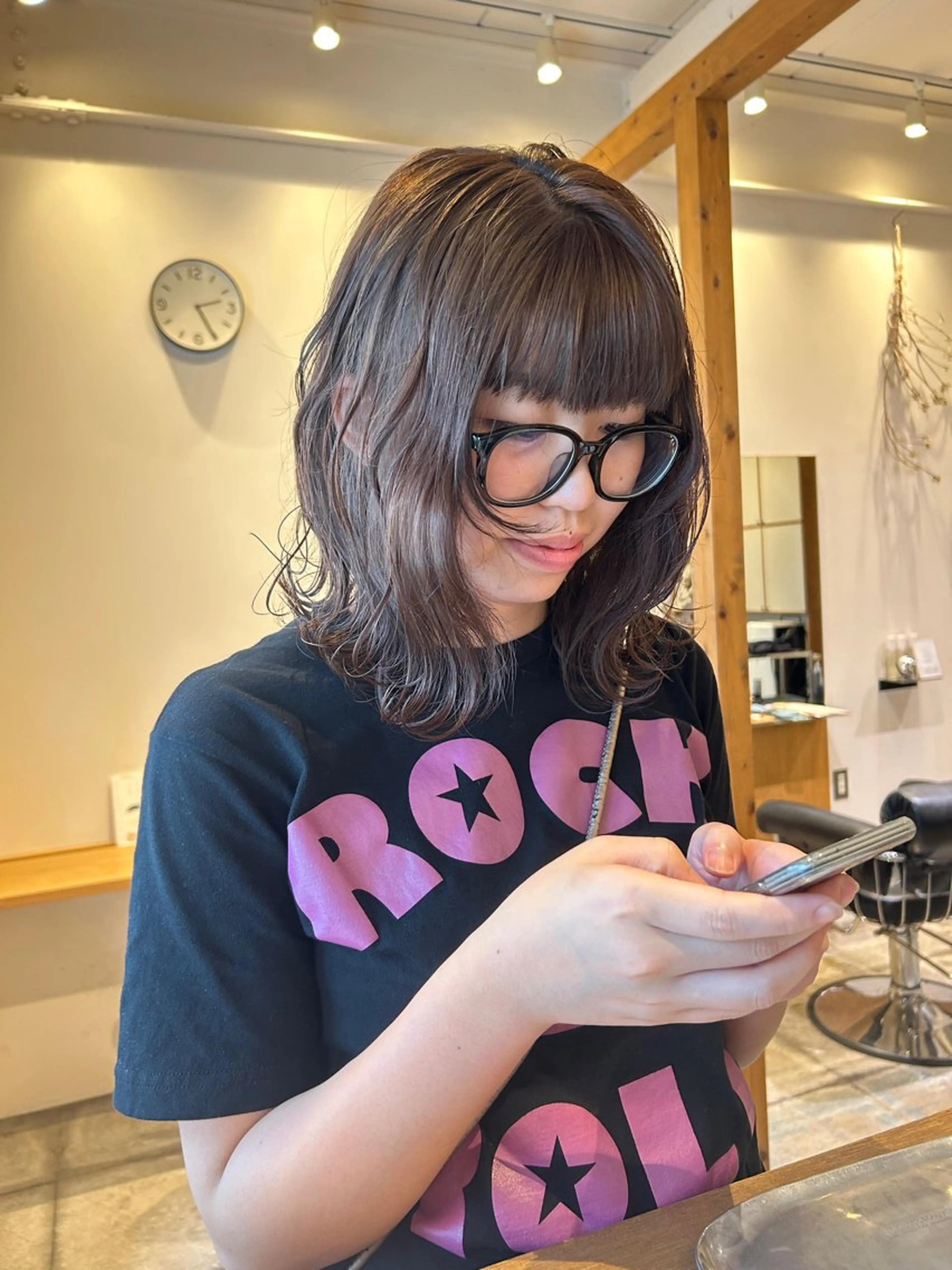 ミディアム カラー カット ヘアカラー 縮毛矯正 ENIF ツキのヘアスタイル