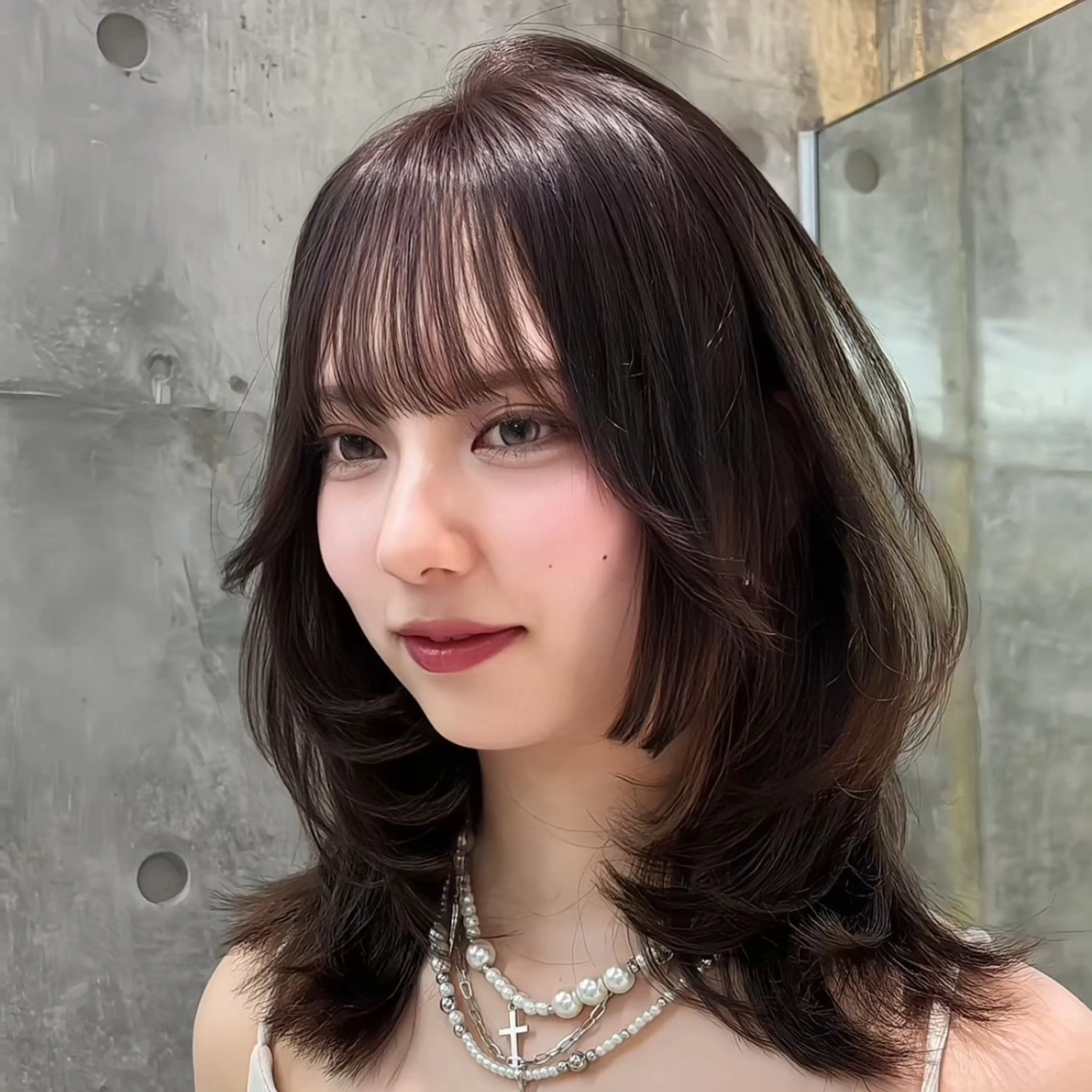 ミディアム カラー ミディアムレイヤー 伸ばしかけ レイヤーカット 🎀𝑆𝐴𝑅𝐴 /レイヤーカット🎀のヘアスタイル