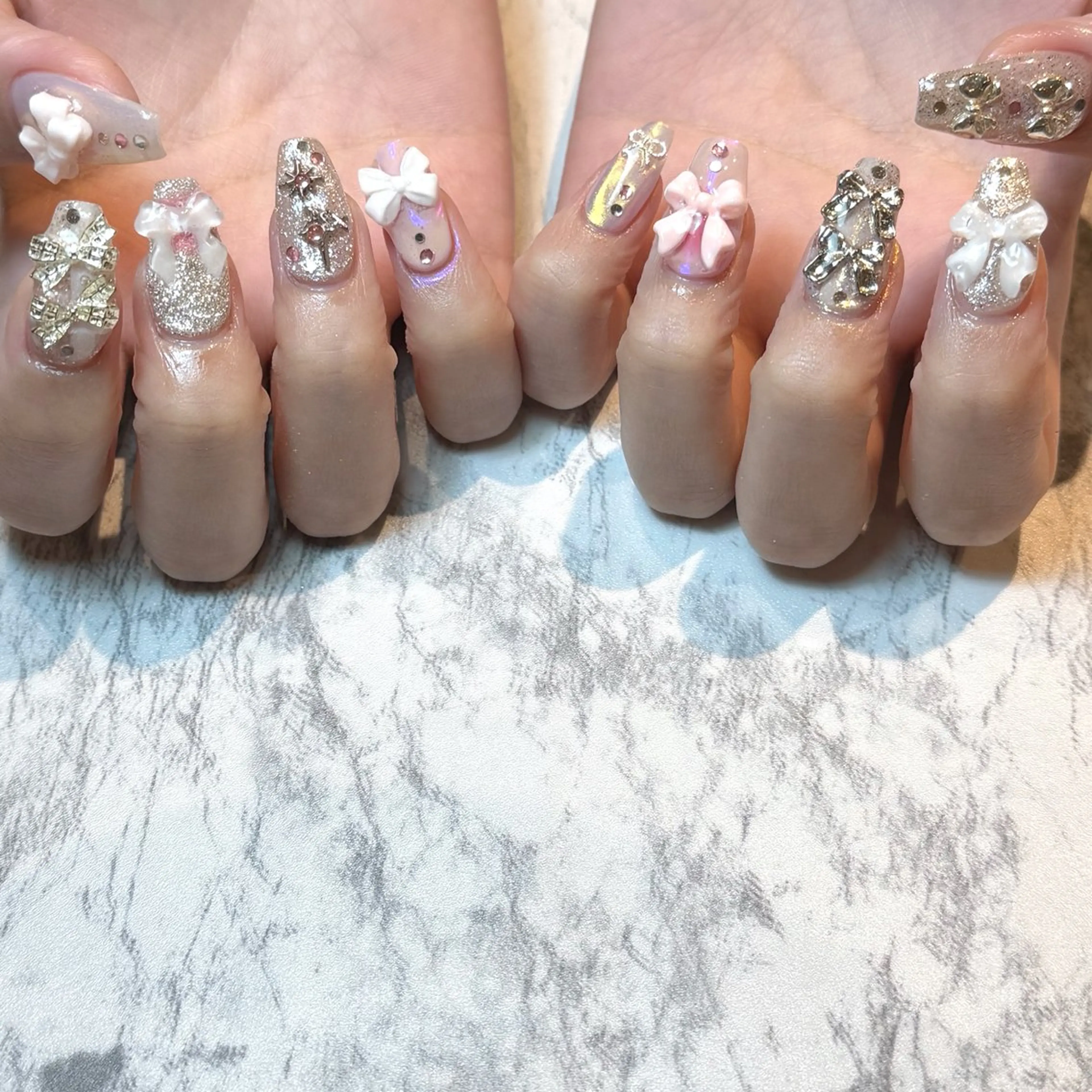 ネイル リボン ハンドネイル brodia nails m_riのネイルデザイン
