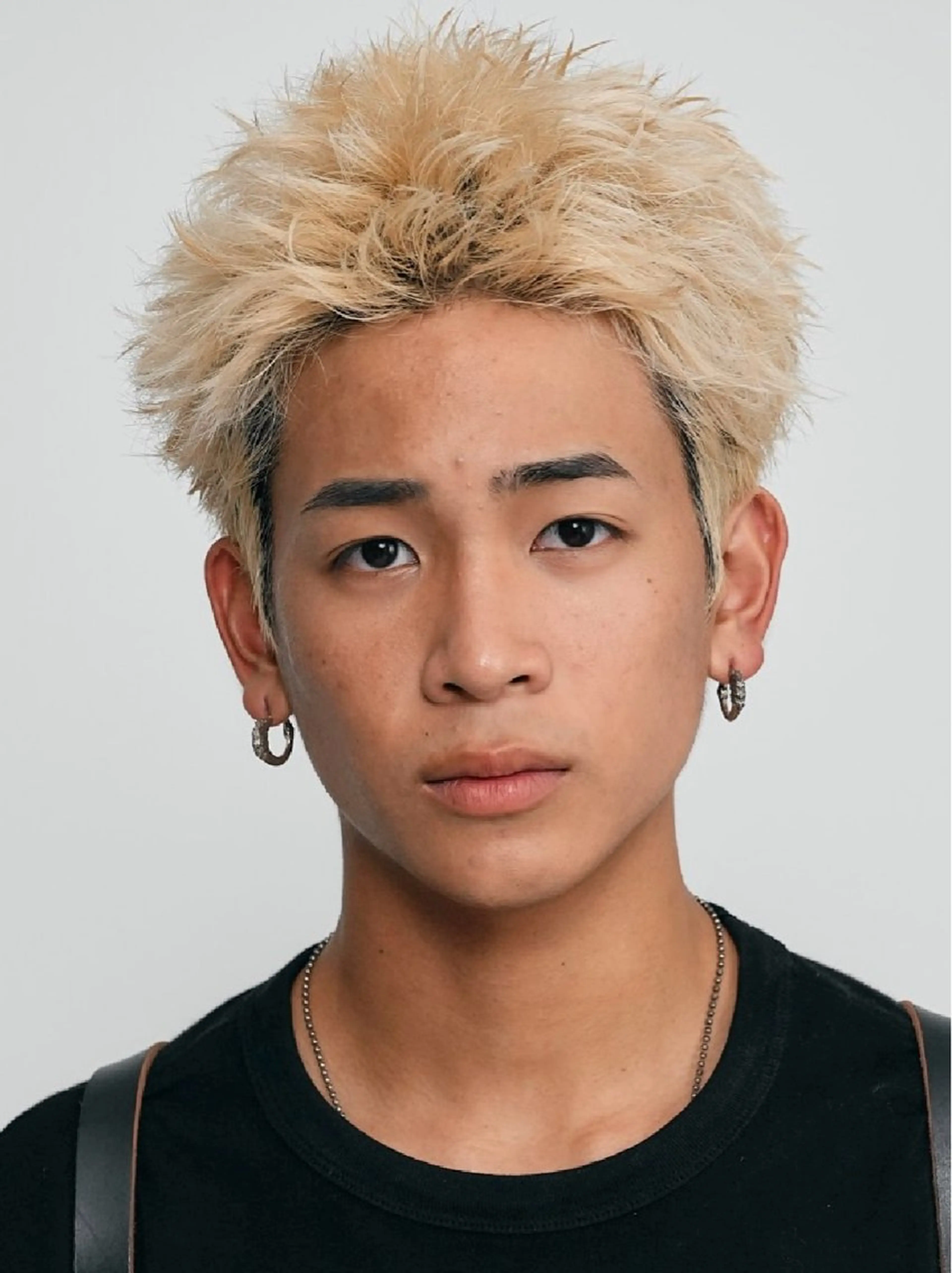 ショート カラー パーマ ハイトーンカラー 夏果⭐︎fifth 天神 海外風パーマのヘアスタイル