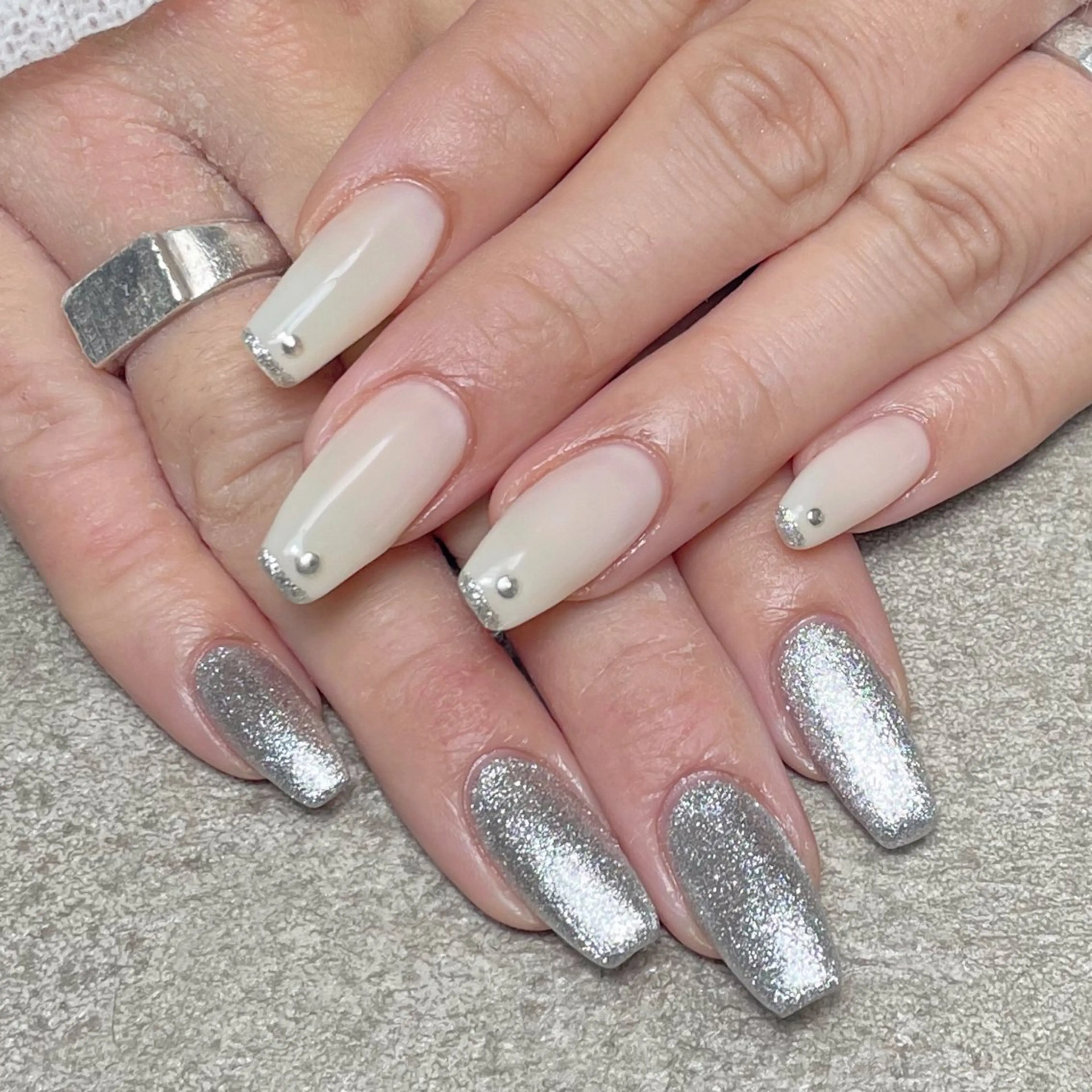 ネイル ハンドネイル nailroom DIASOMNIAのネイルデザイン