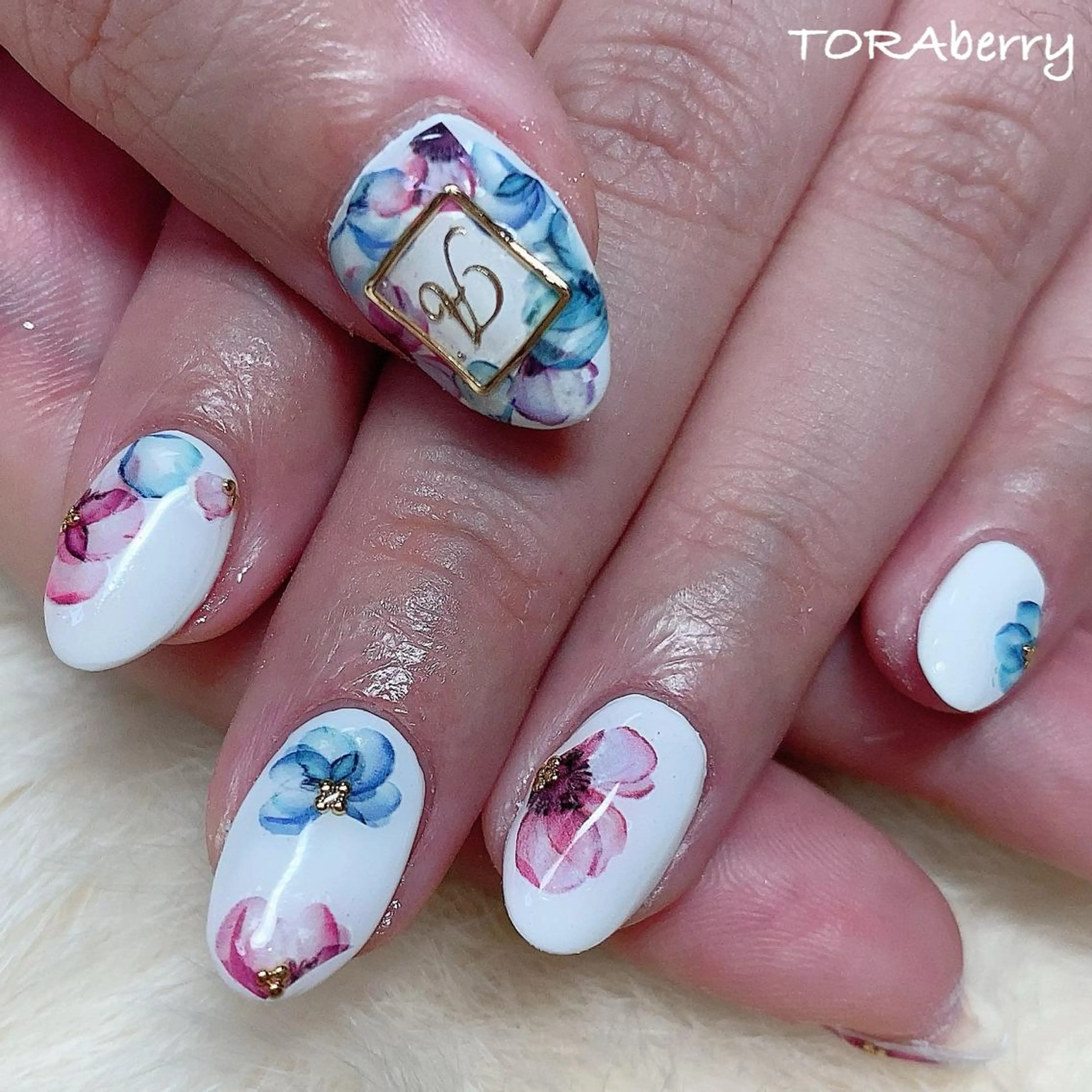 ネイル ハンドネイル ネイリスト なつみのネイルデザイン