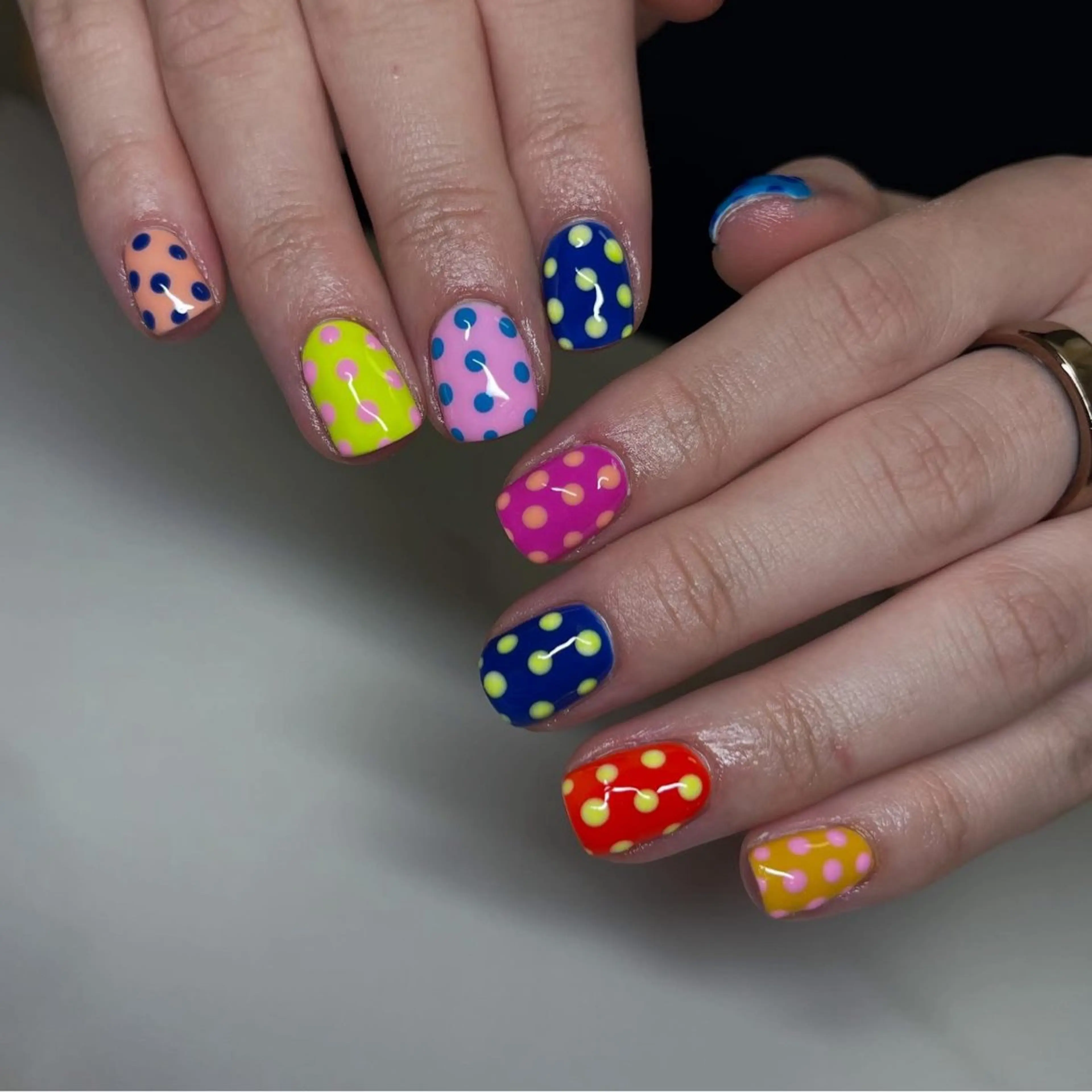 ネイル アートネイル 長さ出し ジェルネイル マグネットネイル ニュアンスネイル ハンドネイル Cloudy Chan Nailのネイルデザイン