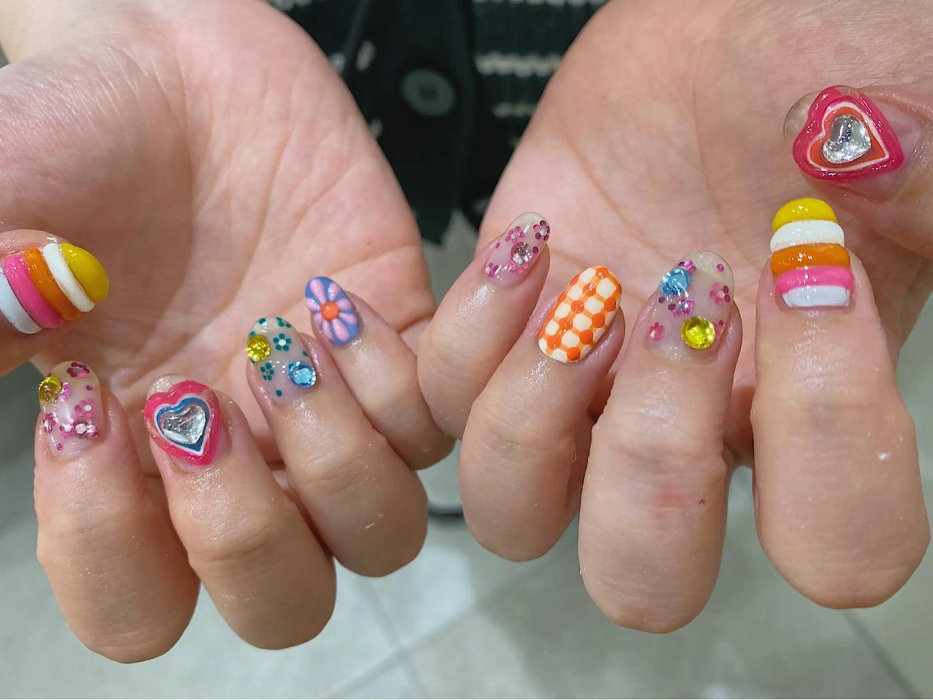 ネイル nailsalon colon所属・nailartist lisaのネイルデザイン
