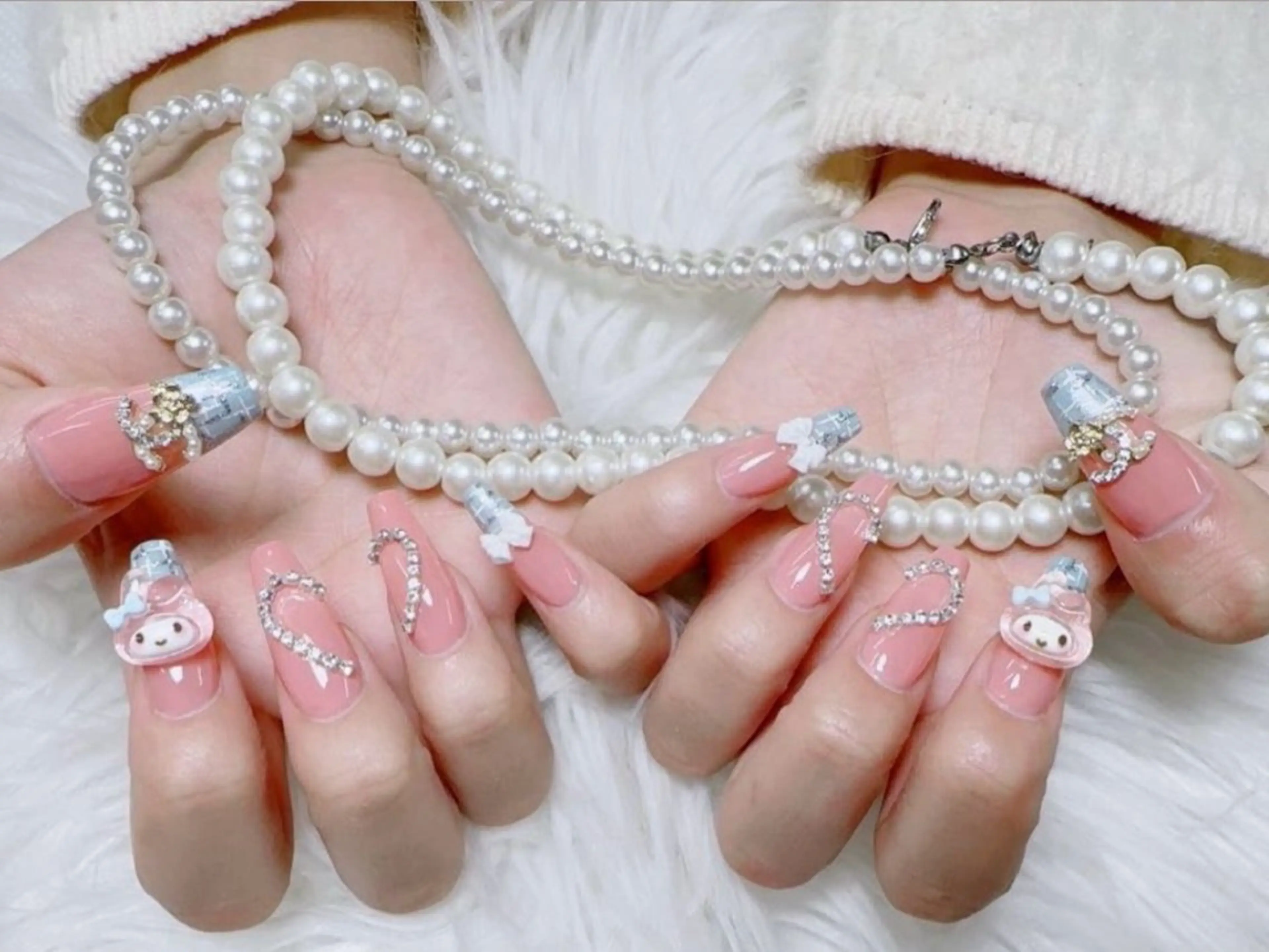 メンズ ネイル アートネイル フレンチネイル ジェルネイル キラキラネイル パラジェル ハンドネイル Bloom スカルプ専門店のネイルデザイン