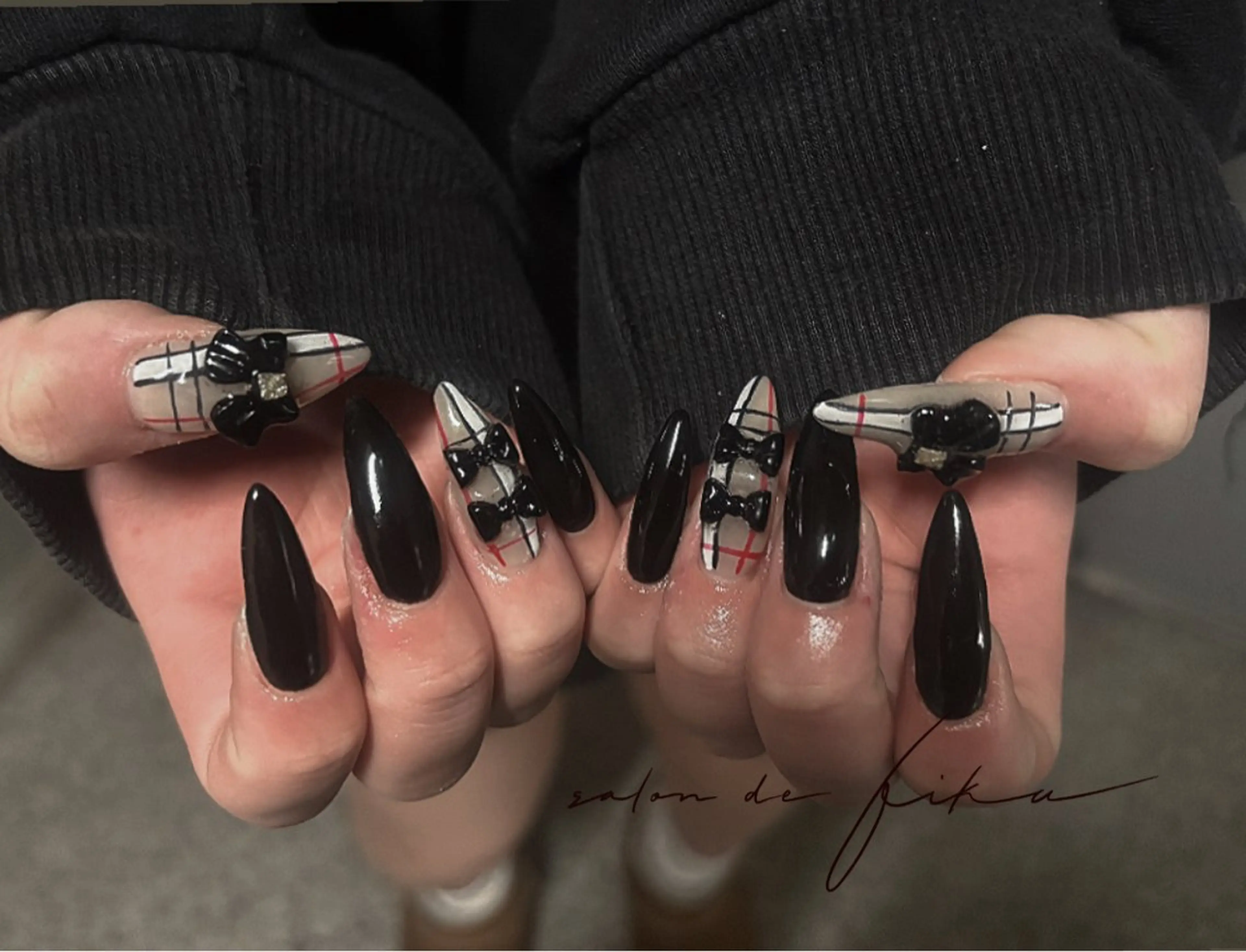 ネイル ハンドネイル 武智日々花 【パラジェル取扱店】のネイルデザイン