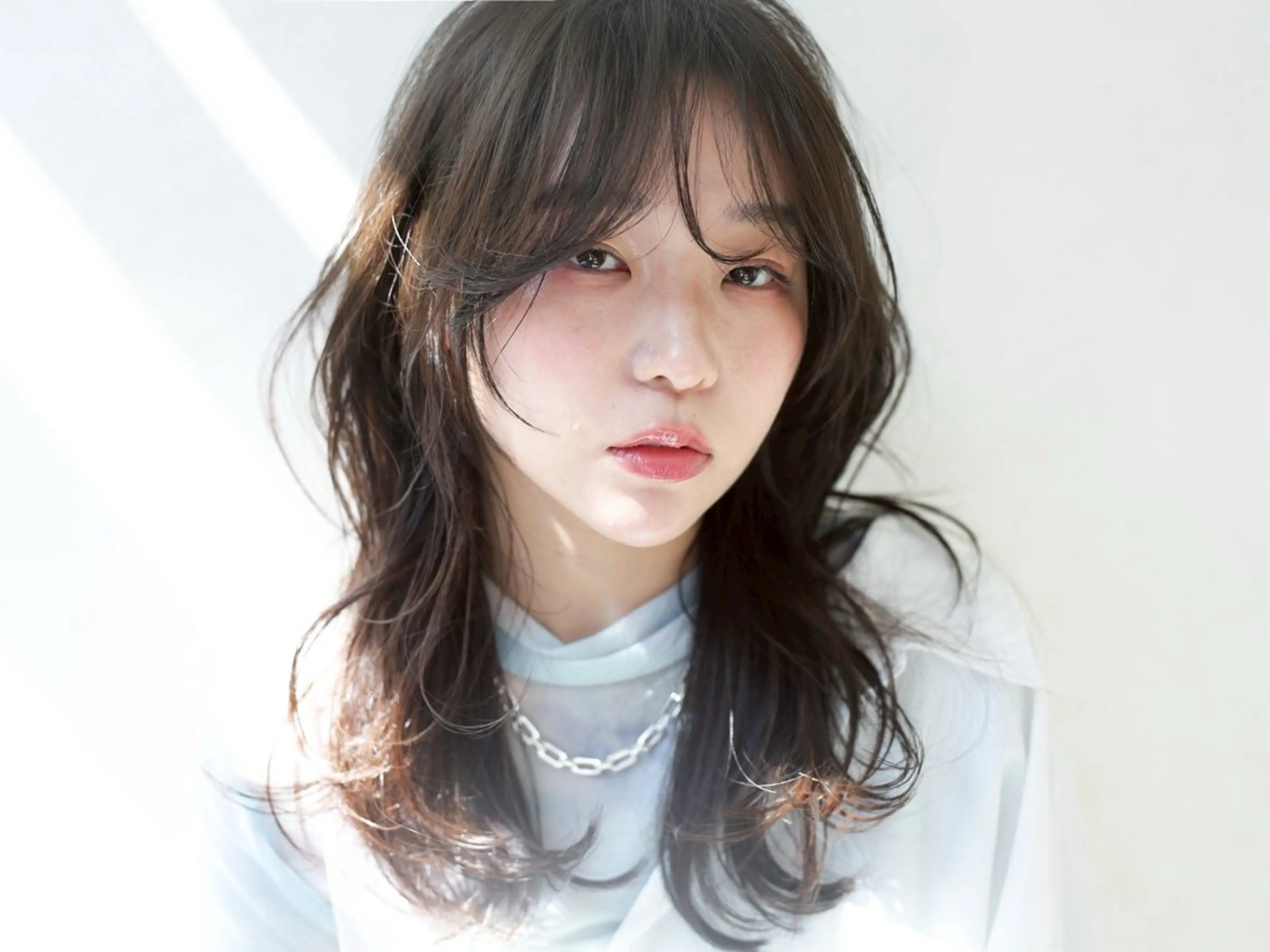 セミロング パーマ カット 縮毛矯正 峠原 菜緒のヘアスタイル