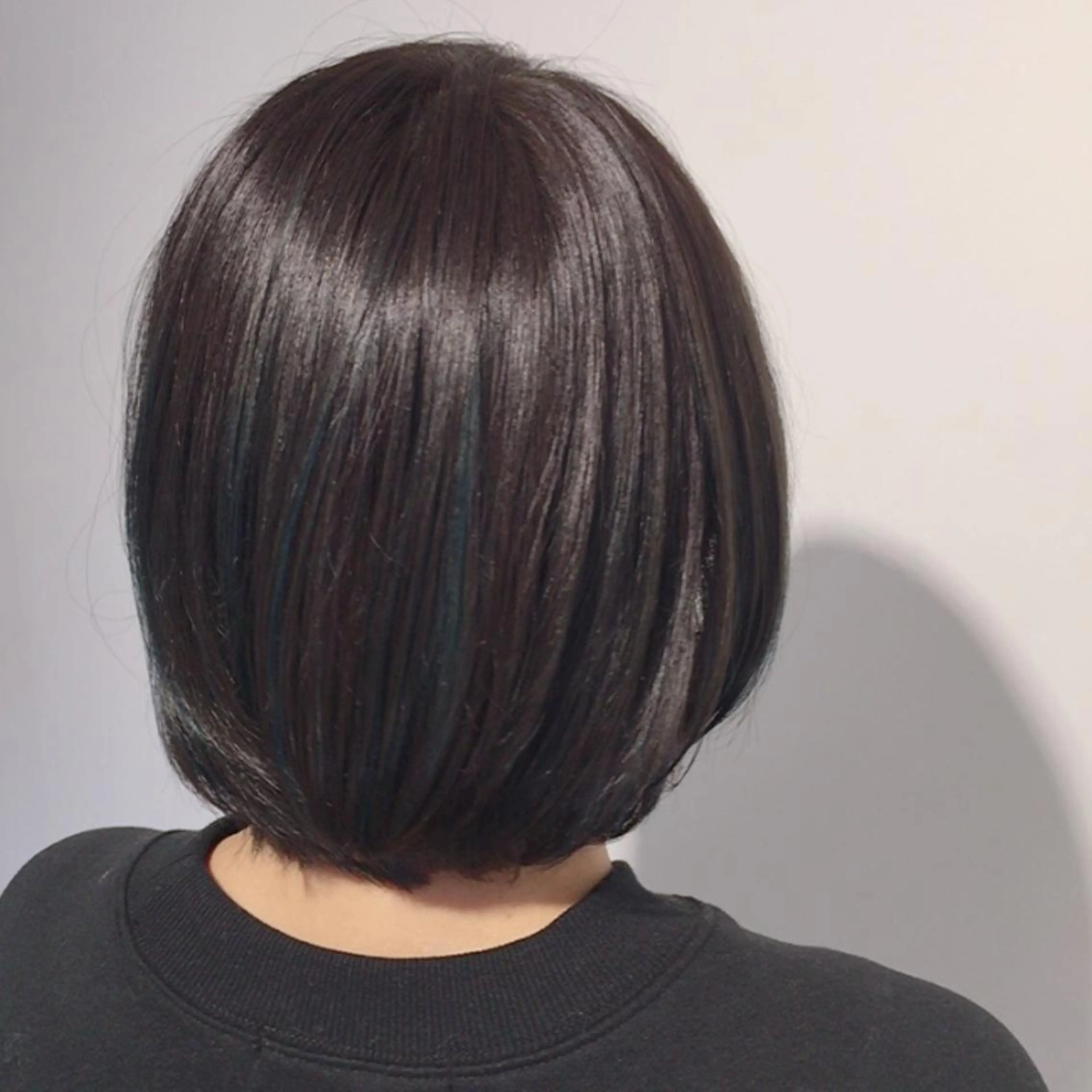 ショート カラー ブルーカラー ブルージュ ハイライトカラー ミント 3Dハイライト 元重 宣博のヘアスタイル