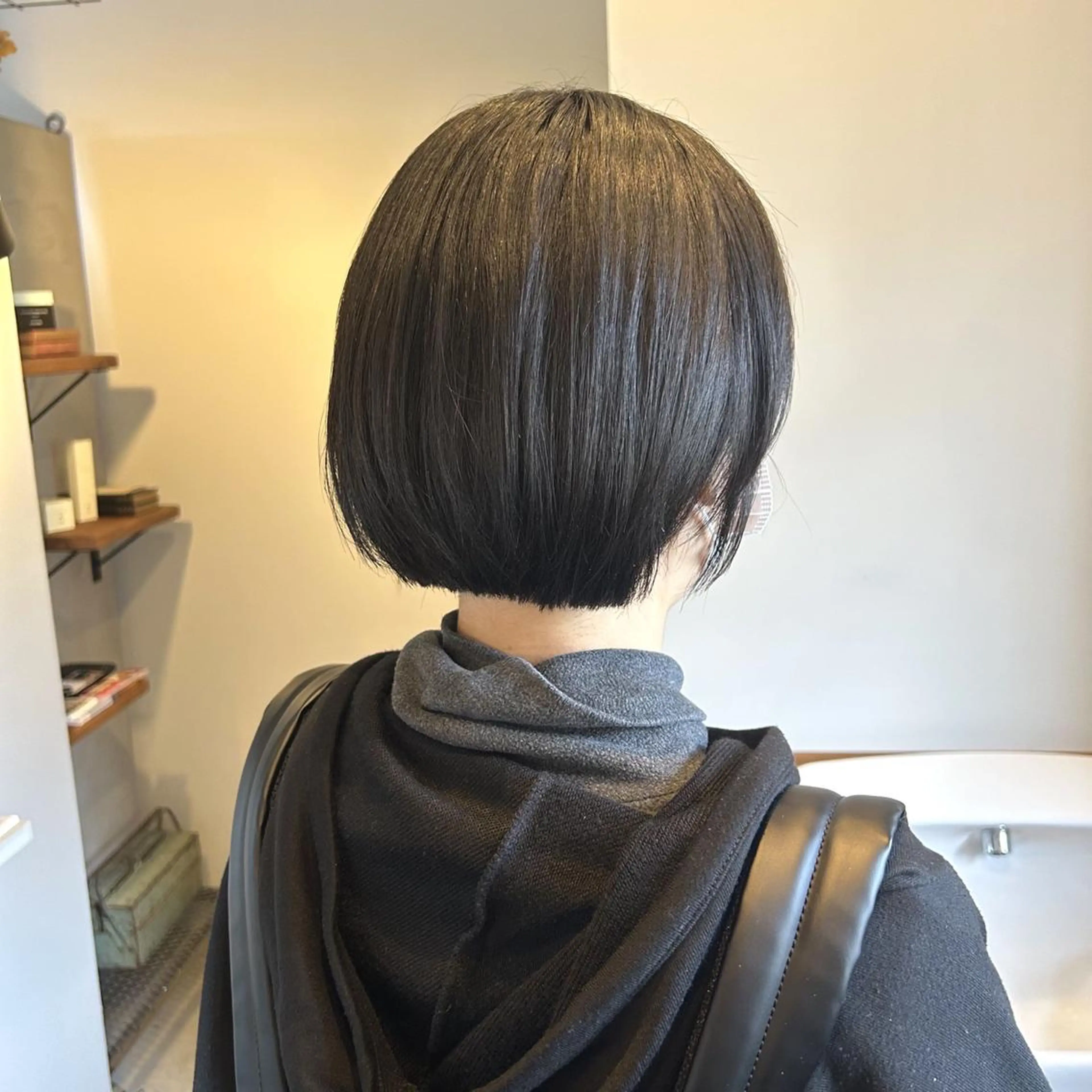 ショート カット 綿貫 美雪のヘアスタイル