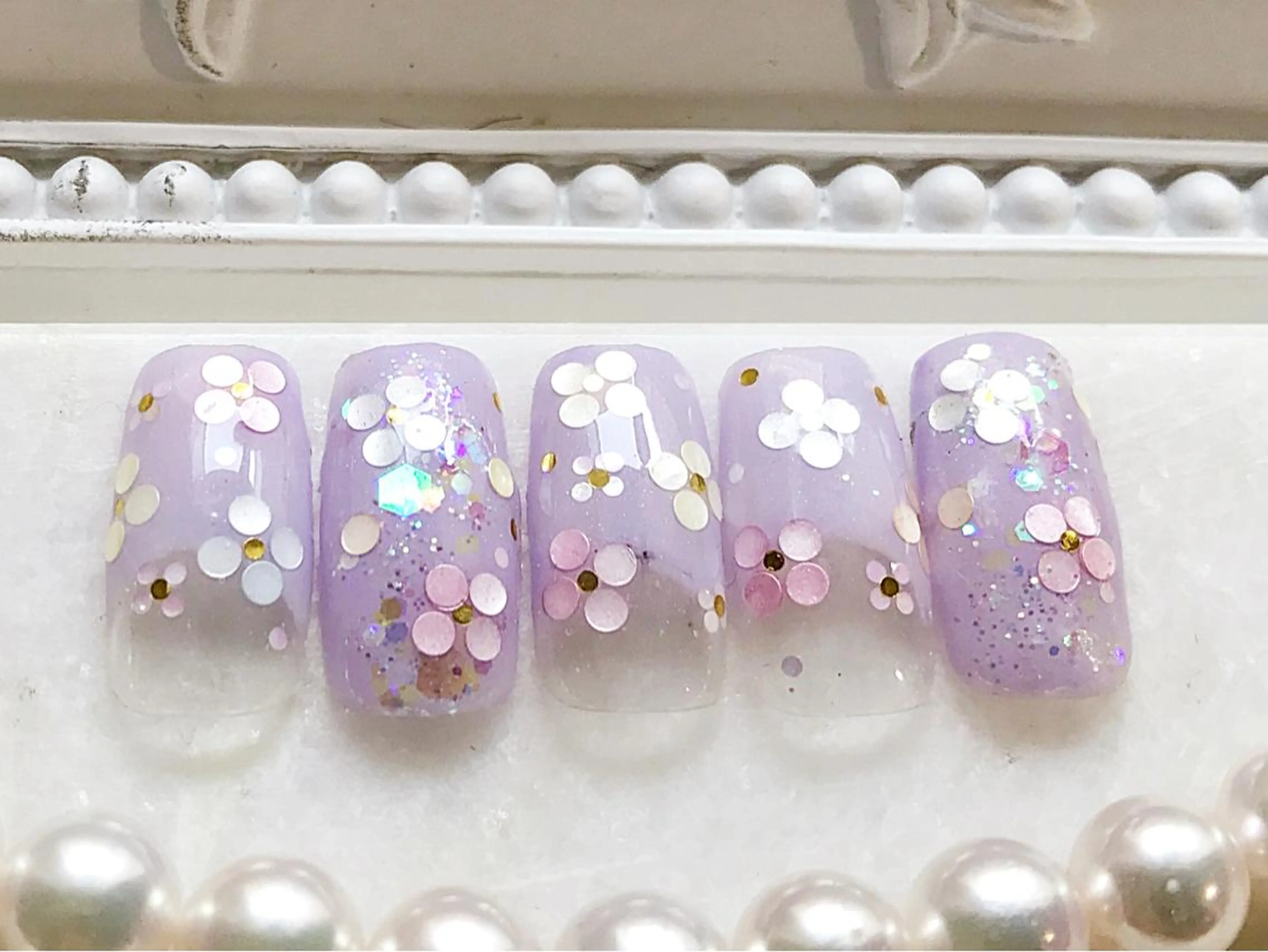 ネイル フラワーネイル ホログラムネイル パープル Satomi  のネイルデザイン