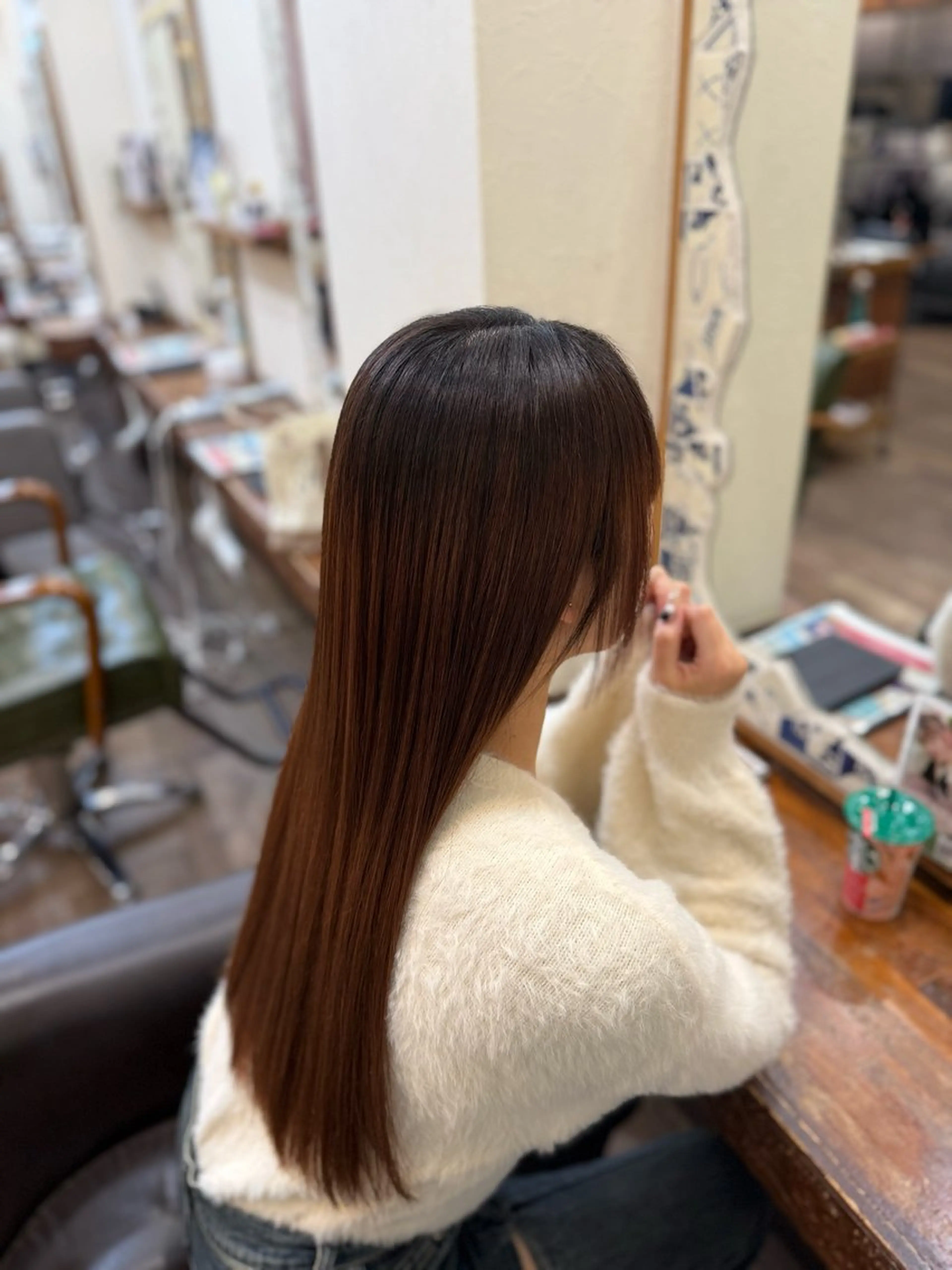 ロング 澤田 結奈のヘアスタイル