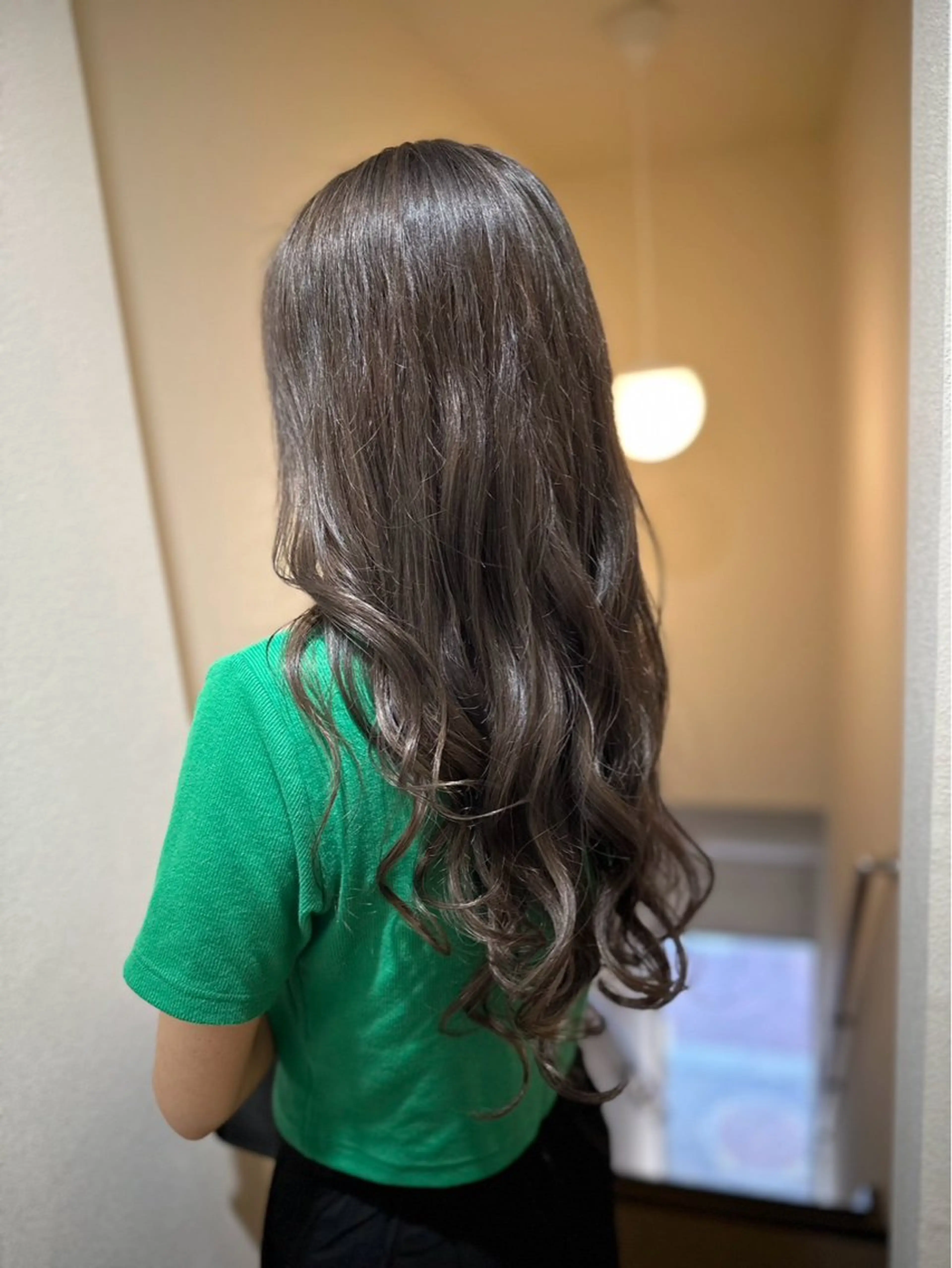 カラー グレージュ 中田 渚のヘアスタイル