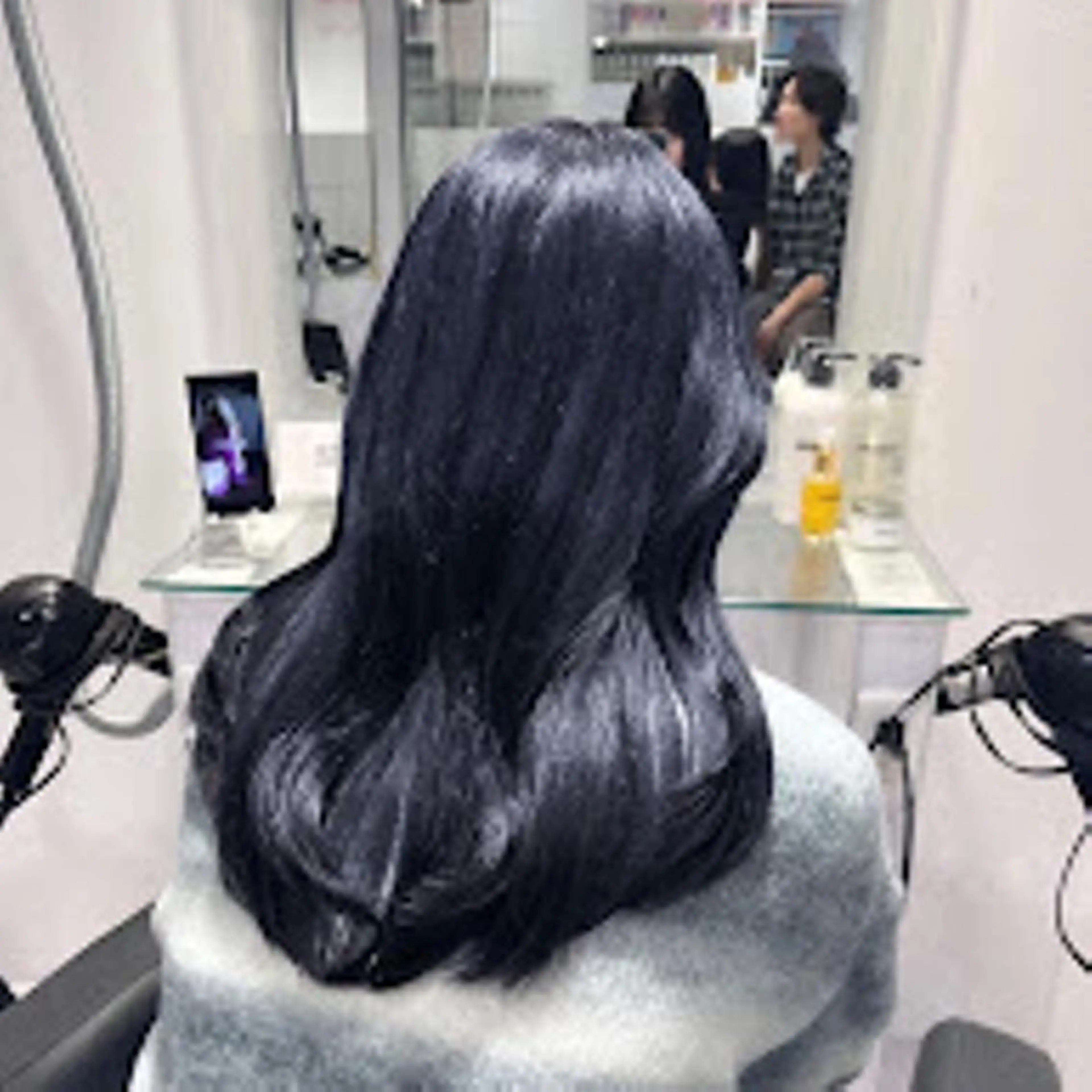 カラー 🪞official FRUITS渋谷🩰のヘアスタイル