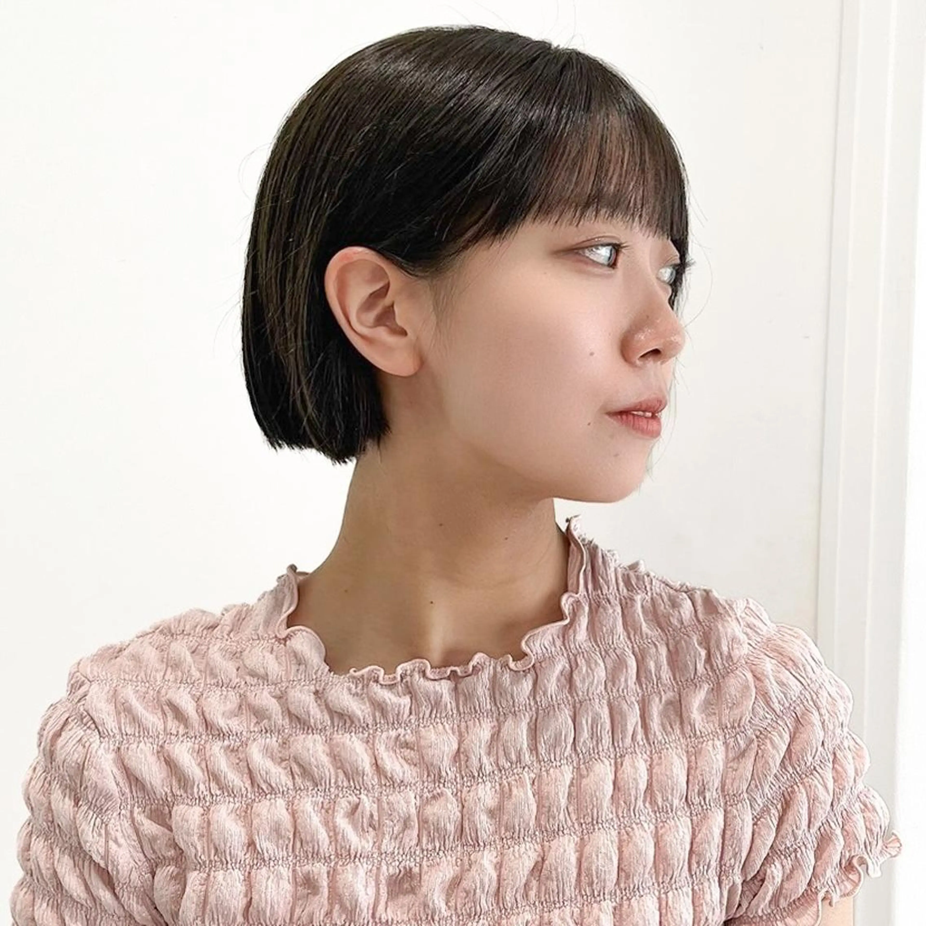 ショート カラー 縮毛矯正/ハイトーン /パーマ/せき🧸のヘアスタイル