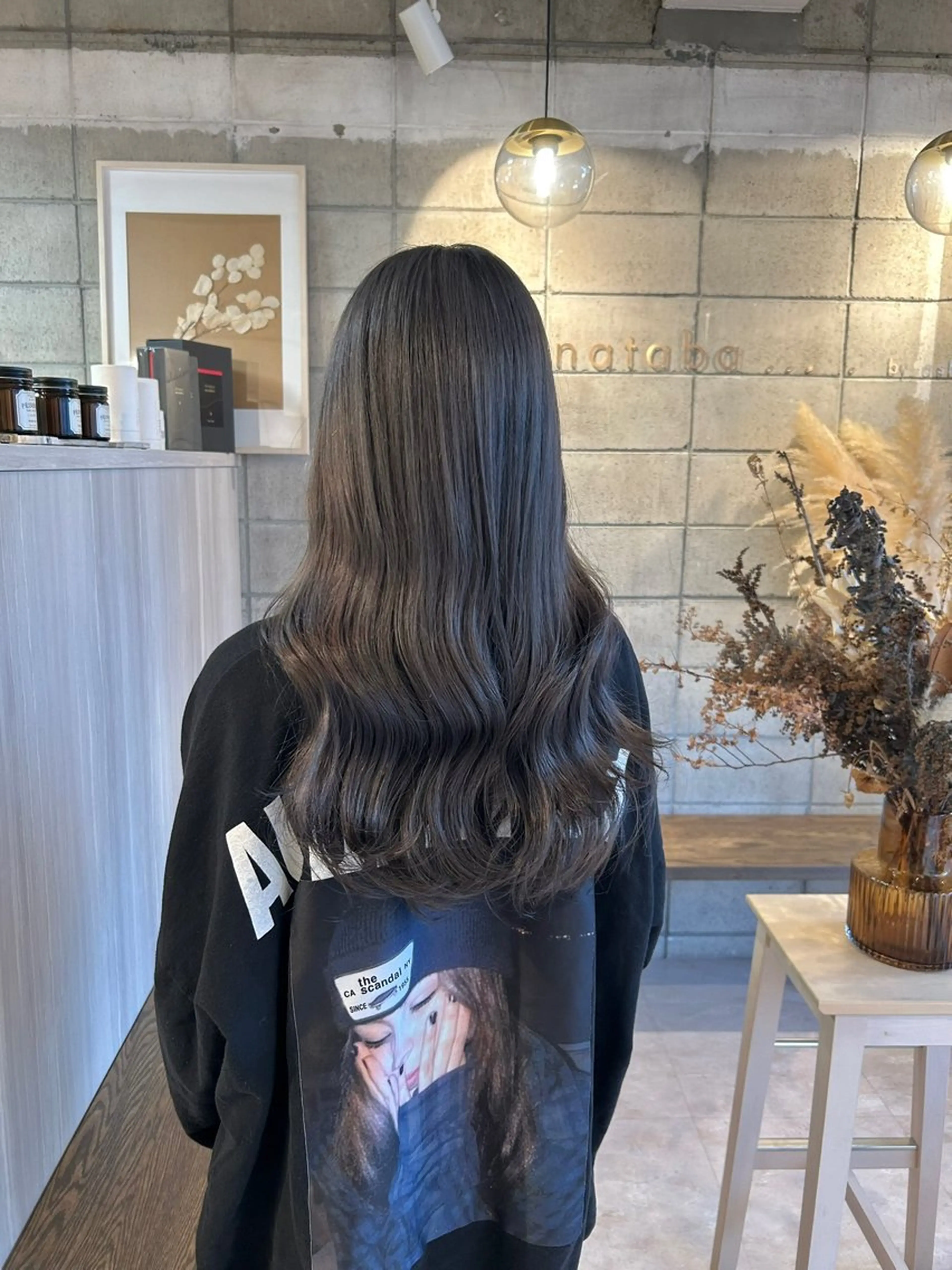 ロング カラー 眞名子 瑞紀のヘアスタイル