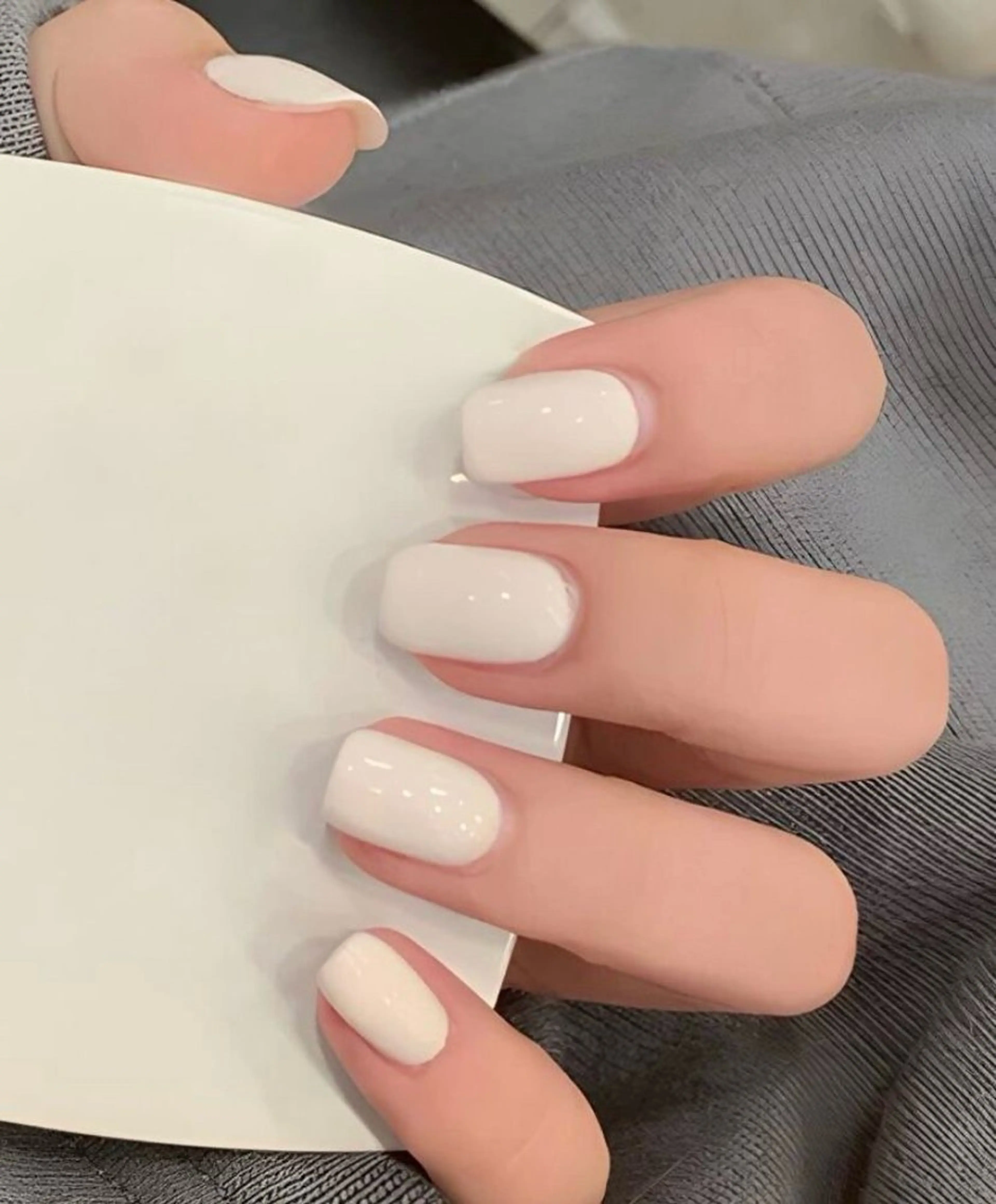 カラー ハンドネイル AIN Nailのネイルデザイン