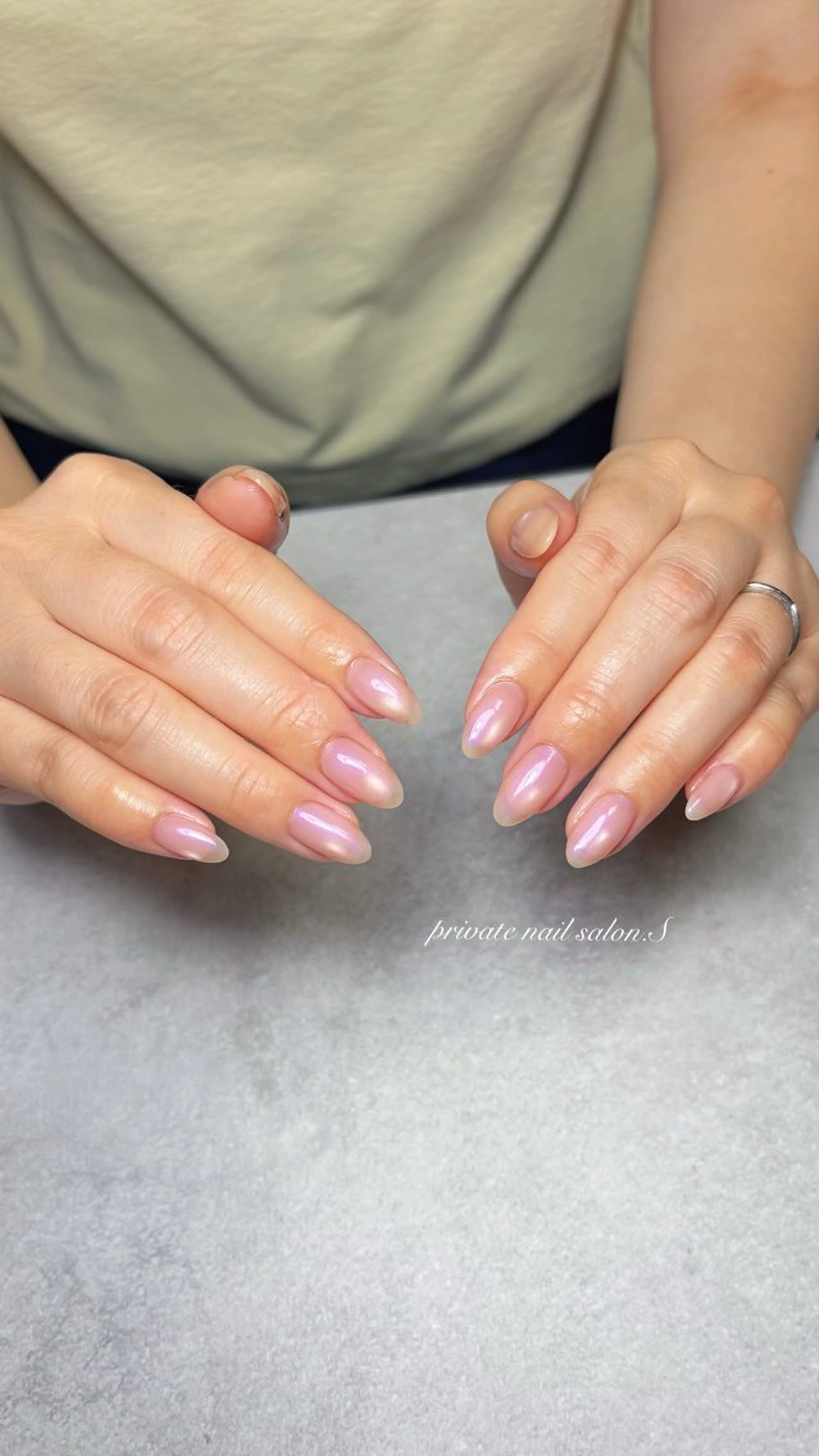 ネイル ジェルネイル マグネットネイル マグネットワンカラー 持ち込み ワンカラーネイル ハンドネイル 関山 志乃のネイルデザイン