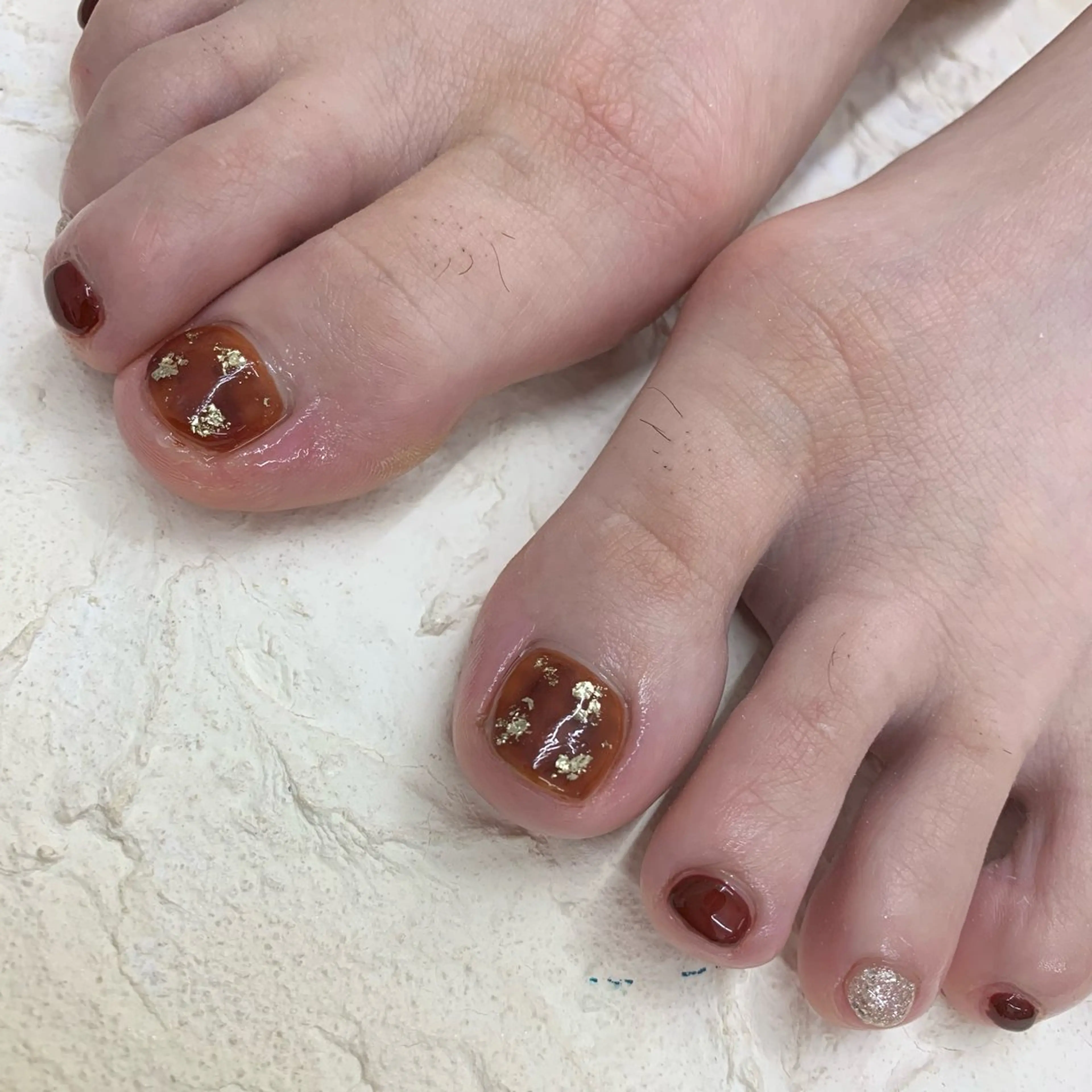 ネイル べっ甲ネイル マキノ ユイのネイルデザイン