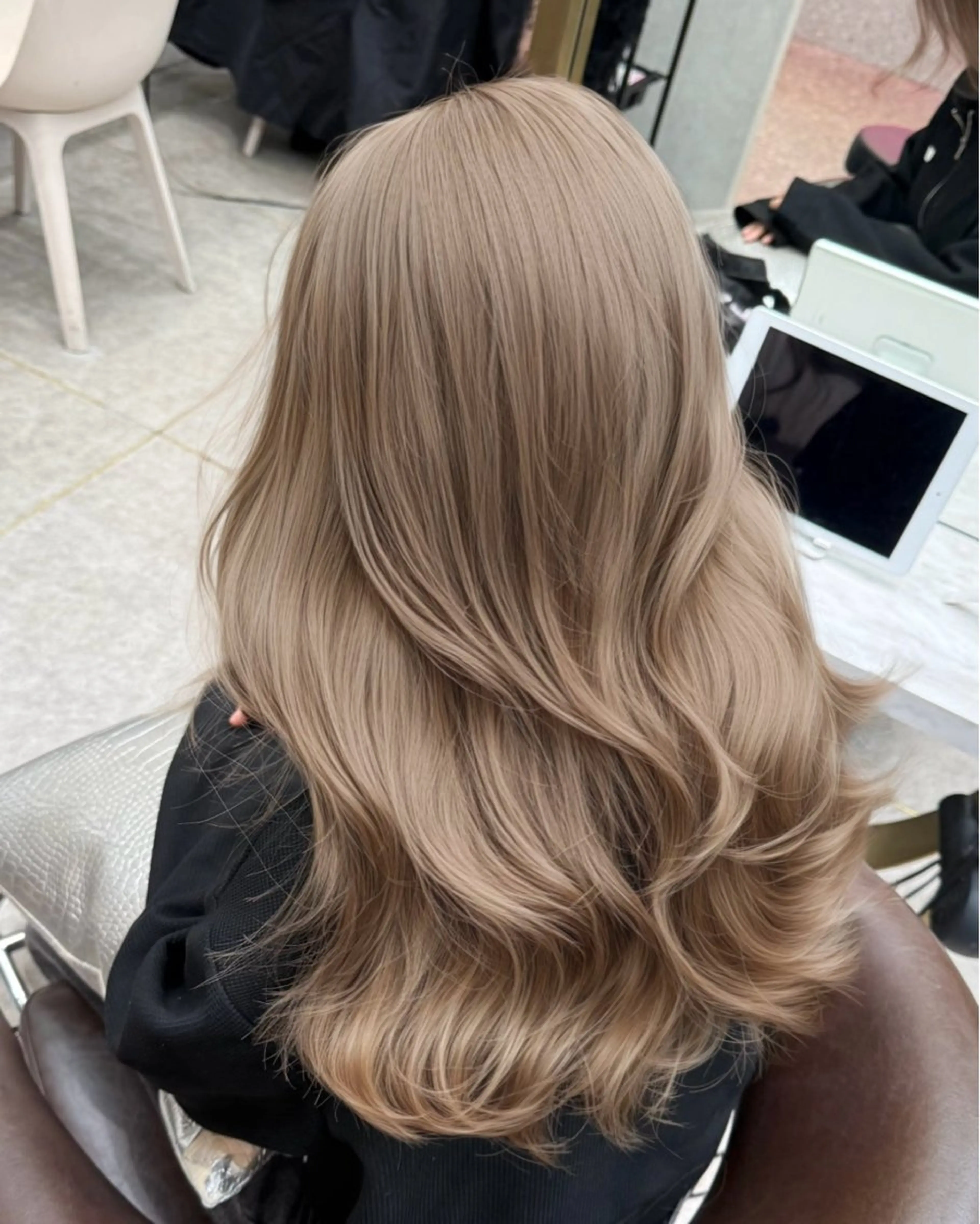 ミディアム カラー カット ヘアカラー トリートメント レイヤーダブルカラー KYONのヘアスタイル