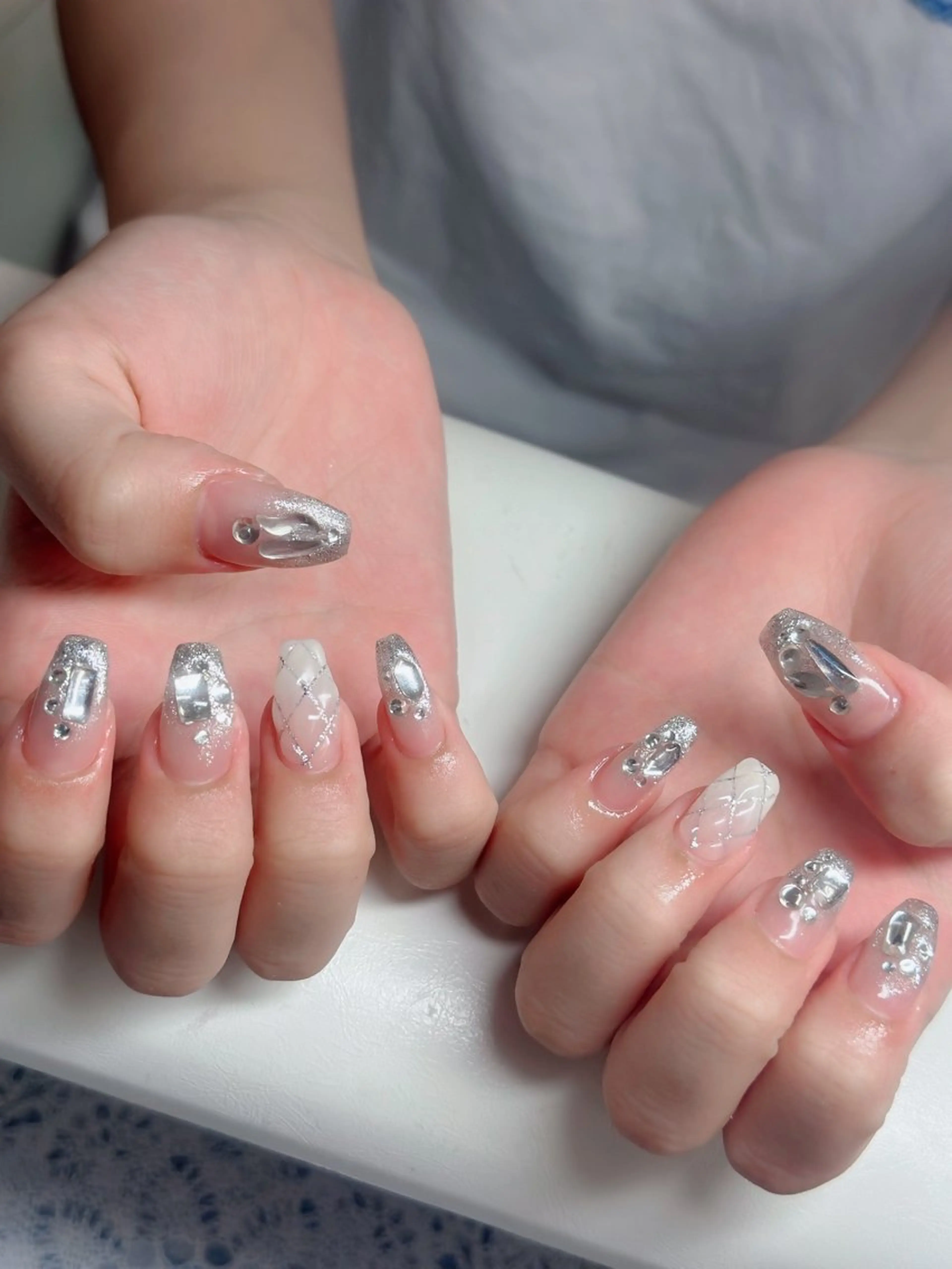 ネイル フレンチネイル ジェルネイル 韓国ネイル マグネットネイル ネイルチップ Anh 高田馬場のネイルデザイン