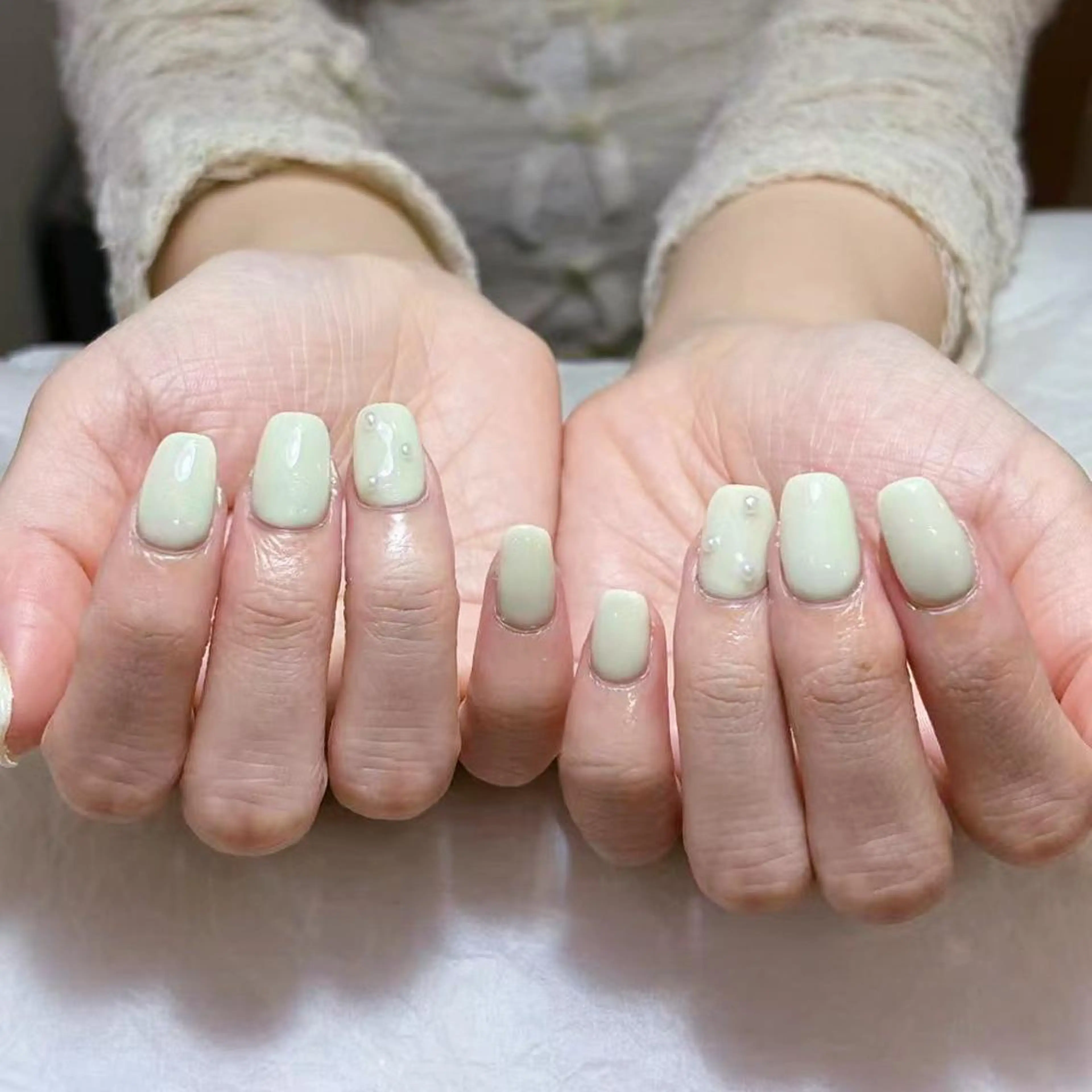 ネイル アートネイル オーロラネイル ガーリー キラキラネイル 韓国ネイル Leah 💅のネイルデザイン