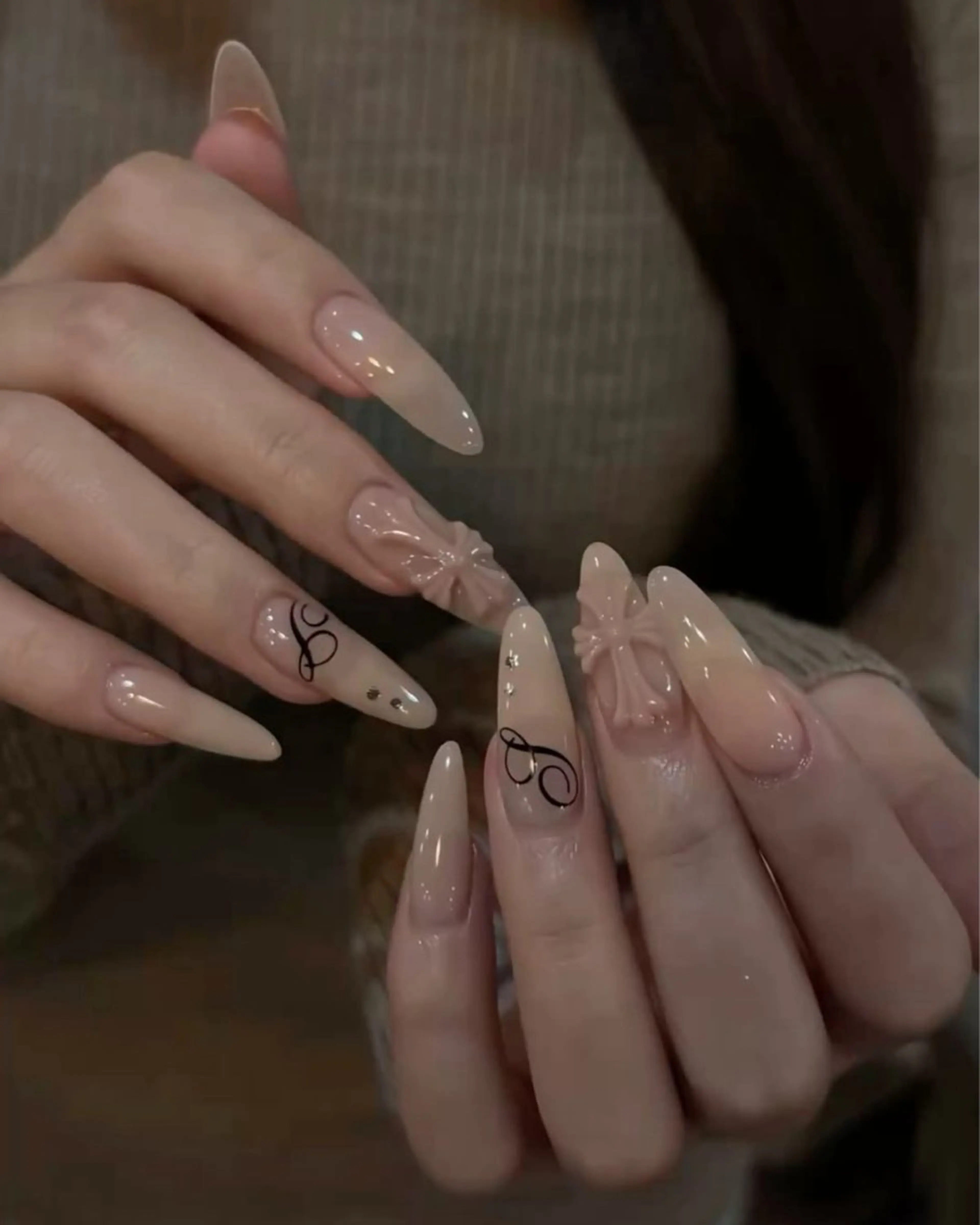 ネイル キラキラネイル 韓国ネイル 持ち込み ワンホンネイル ハンドネイル JOSIE nail studioのネイルデザイン