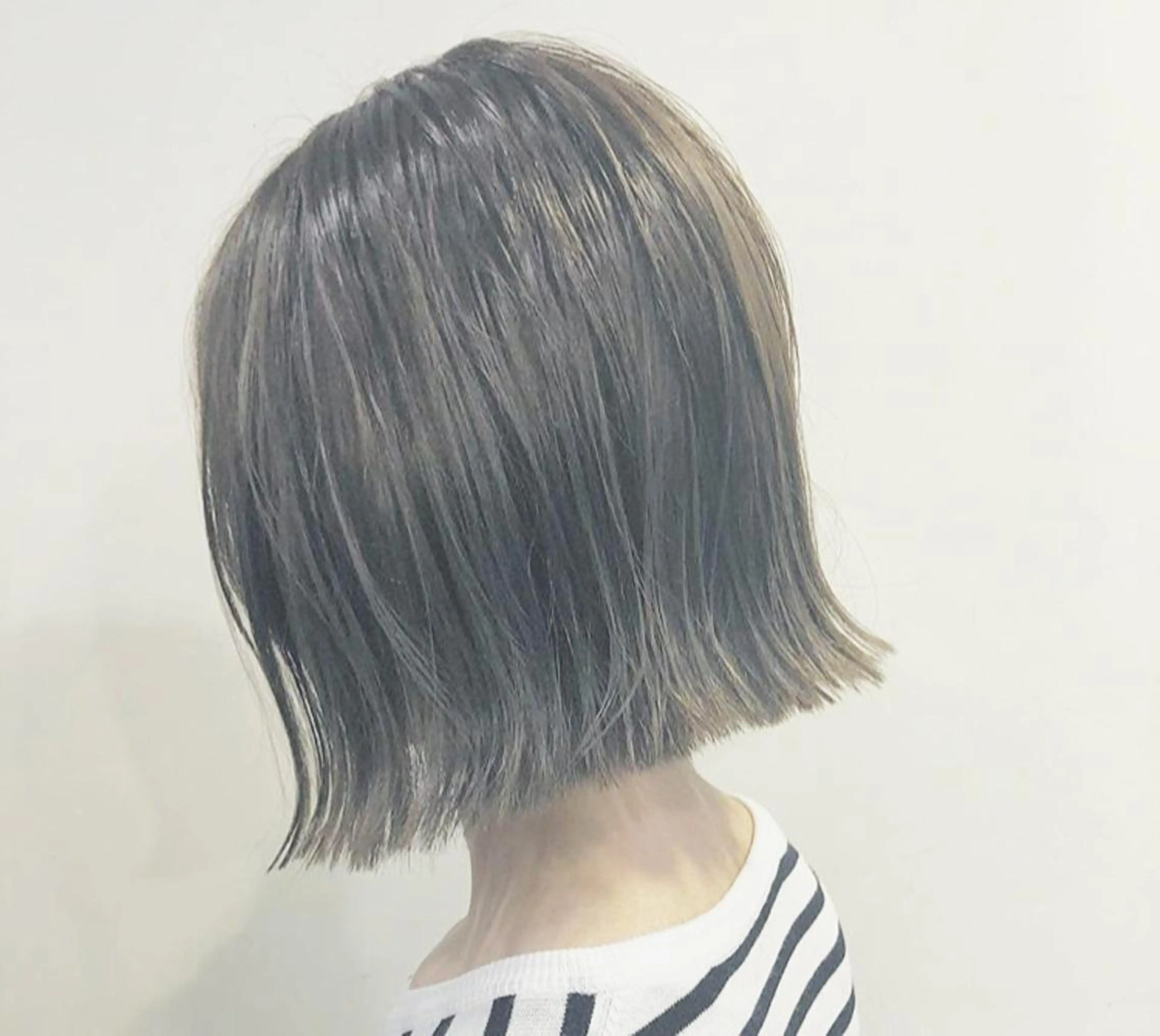 カラー LUMIA/オーナー 西田わかばのヘアスタイル