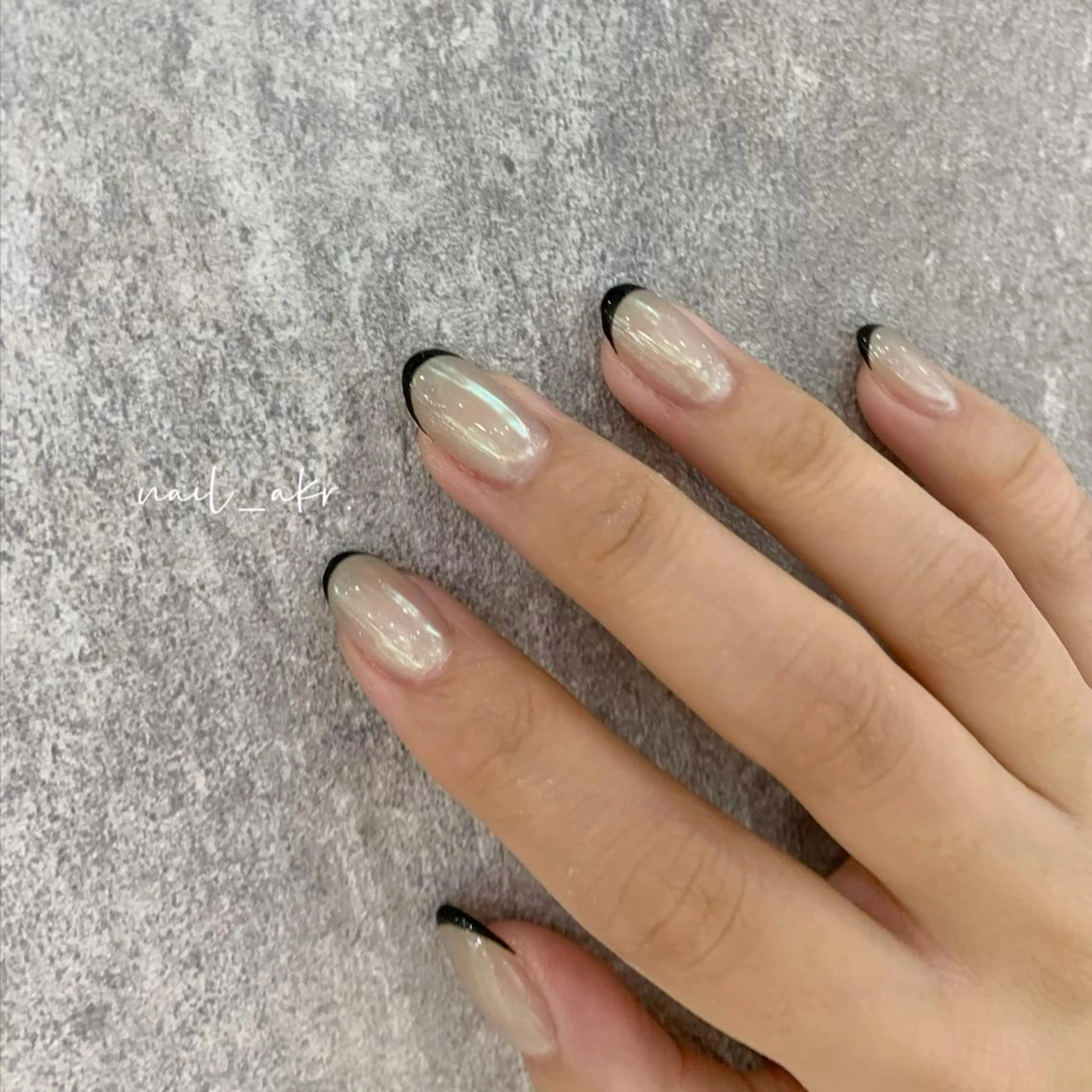 ネイル フレンチネイル ミラーネイル nailAVANCE akariのネイルデザイン