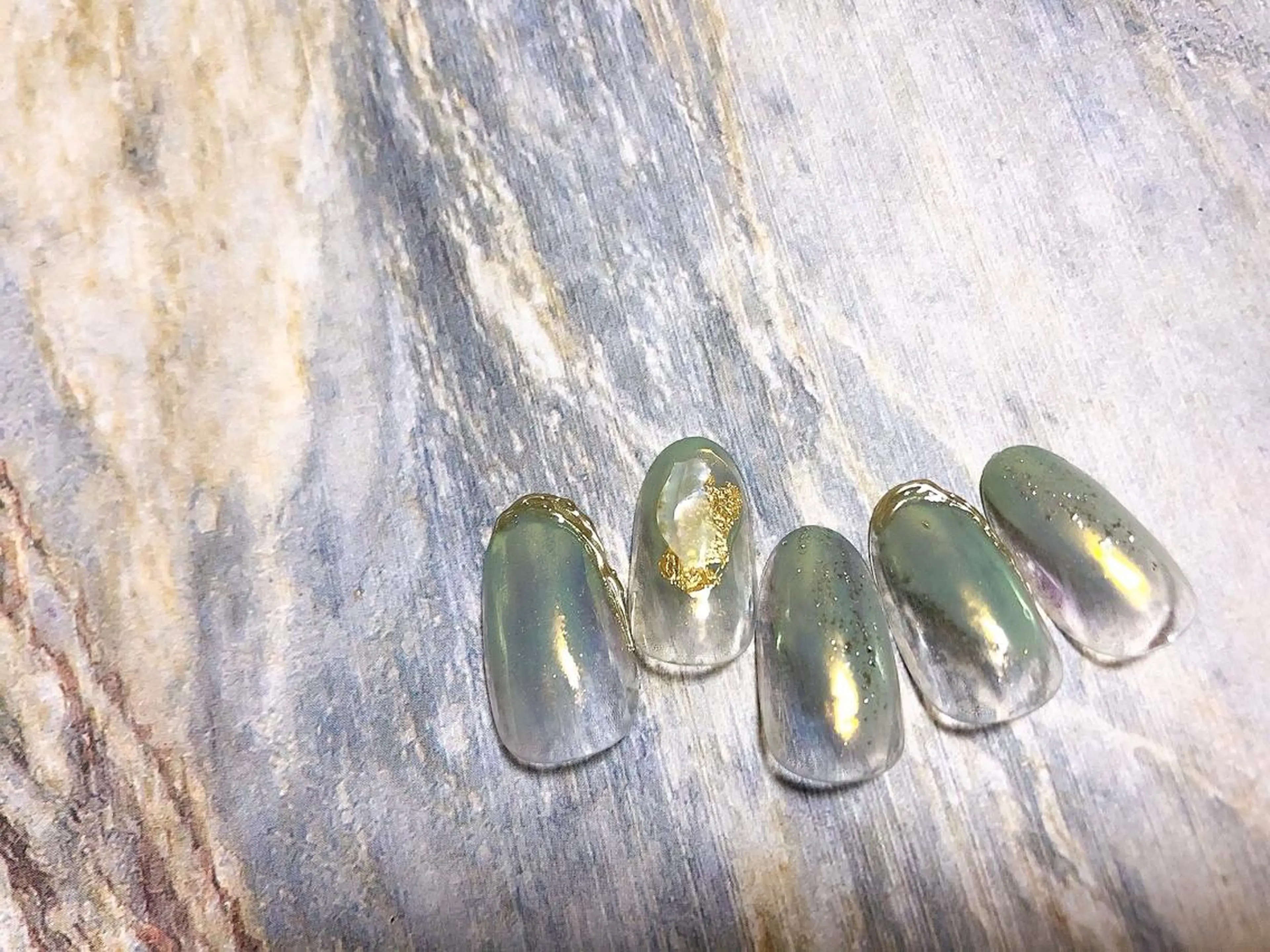 ネイル mogunail &blowのネイルデザイン