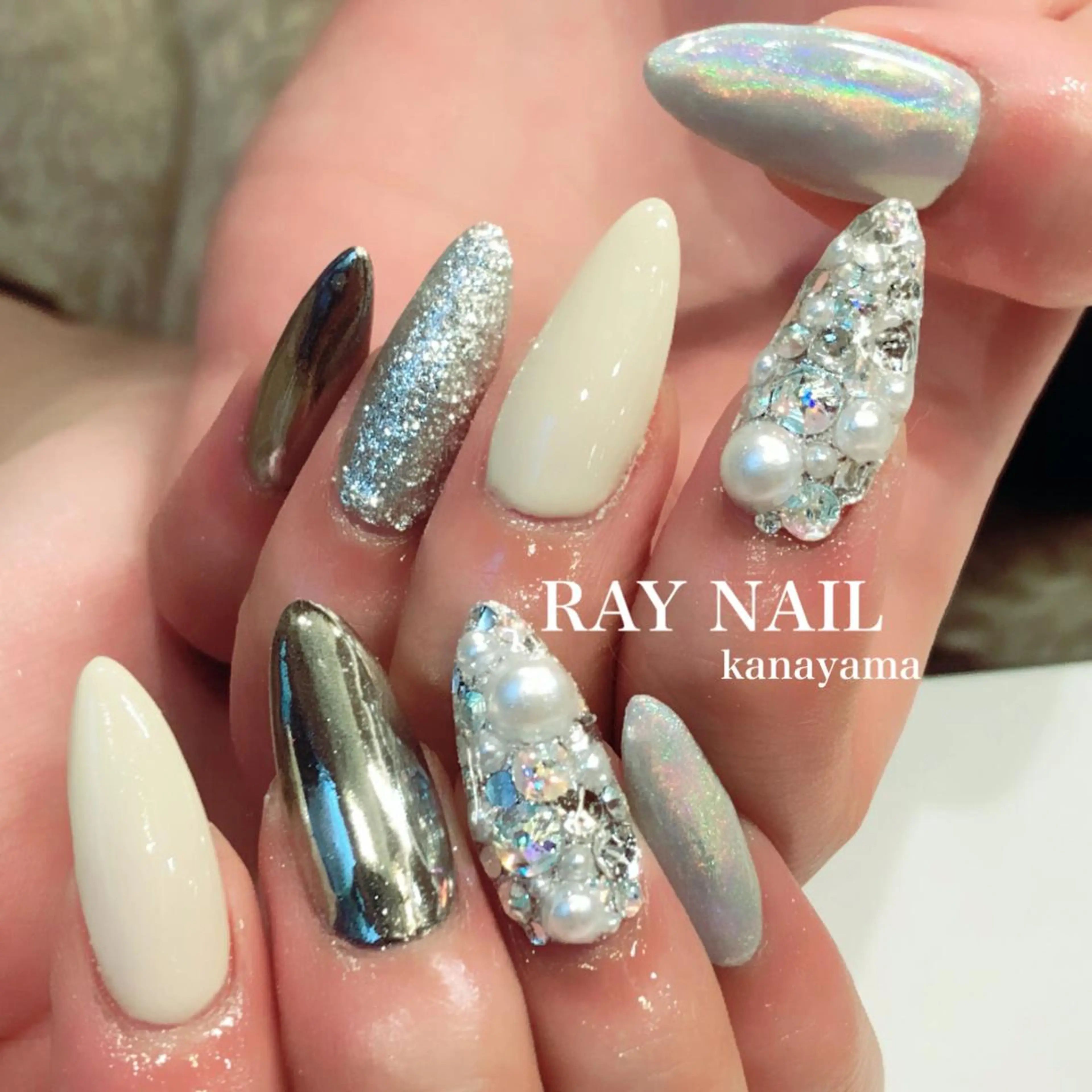 ネイル ラメ(グリッター) ミラーネイル ハンドネイル Arowa 伊田のネイルデザイン
