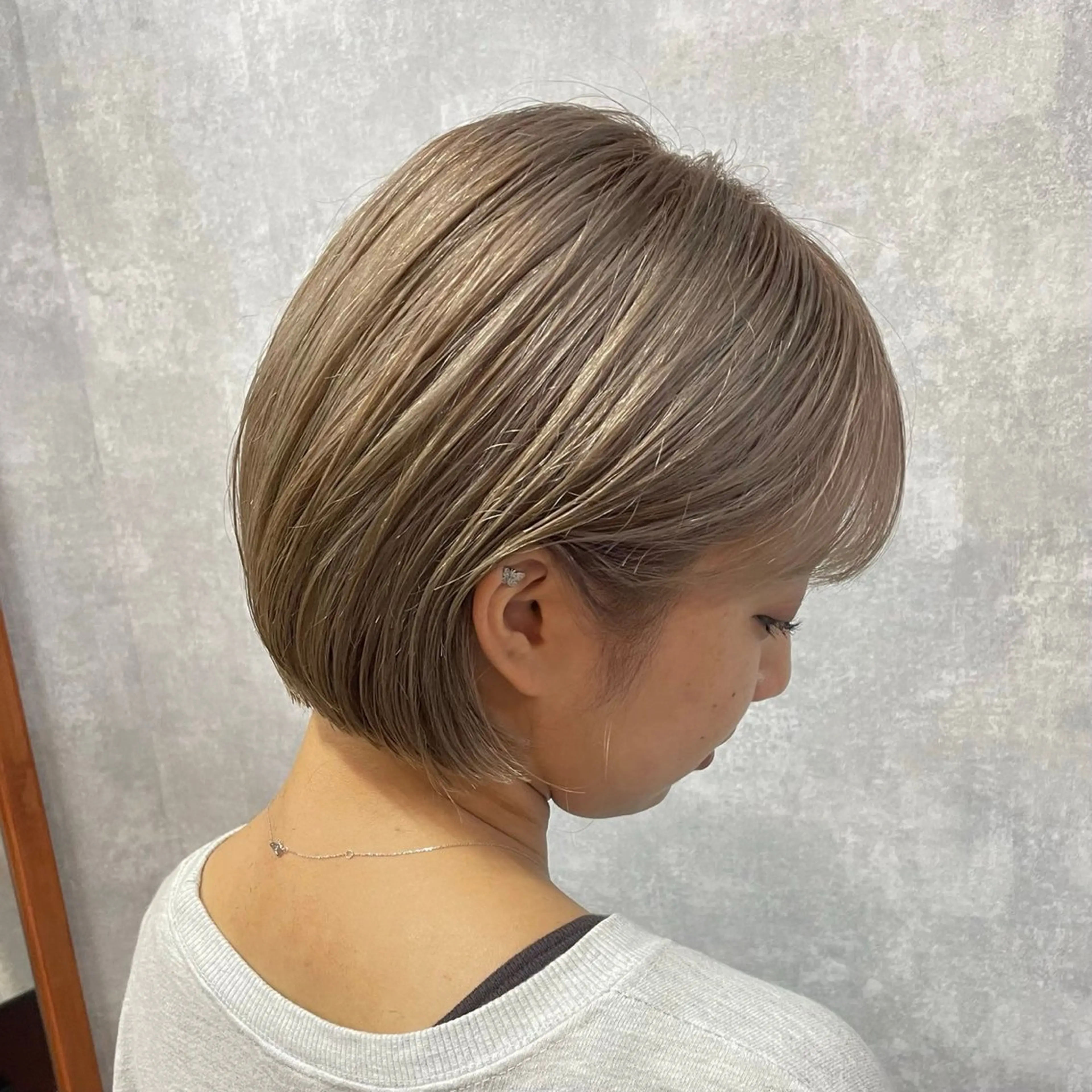 ショート カラー シールドヘアー/那覇 /縮毛矯正/ブリーチのヘアスタイル