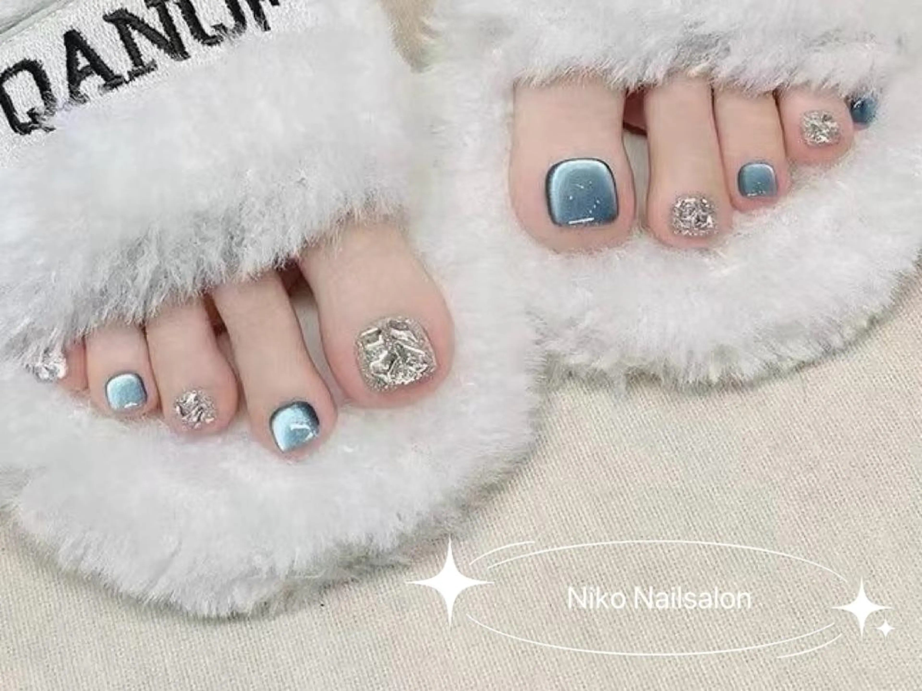 ネイル 長さ出し フットネイル フレンチネイル ジェルネイル ガラスフレンチ Nikoネイルサロン 本八幡店のネイルデザイン