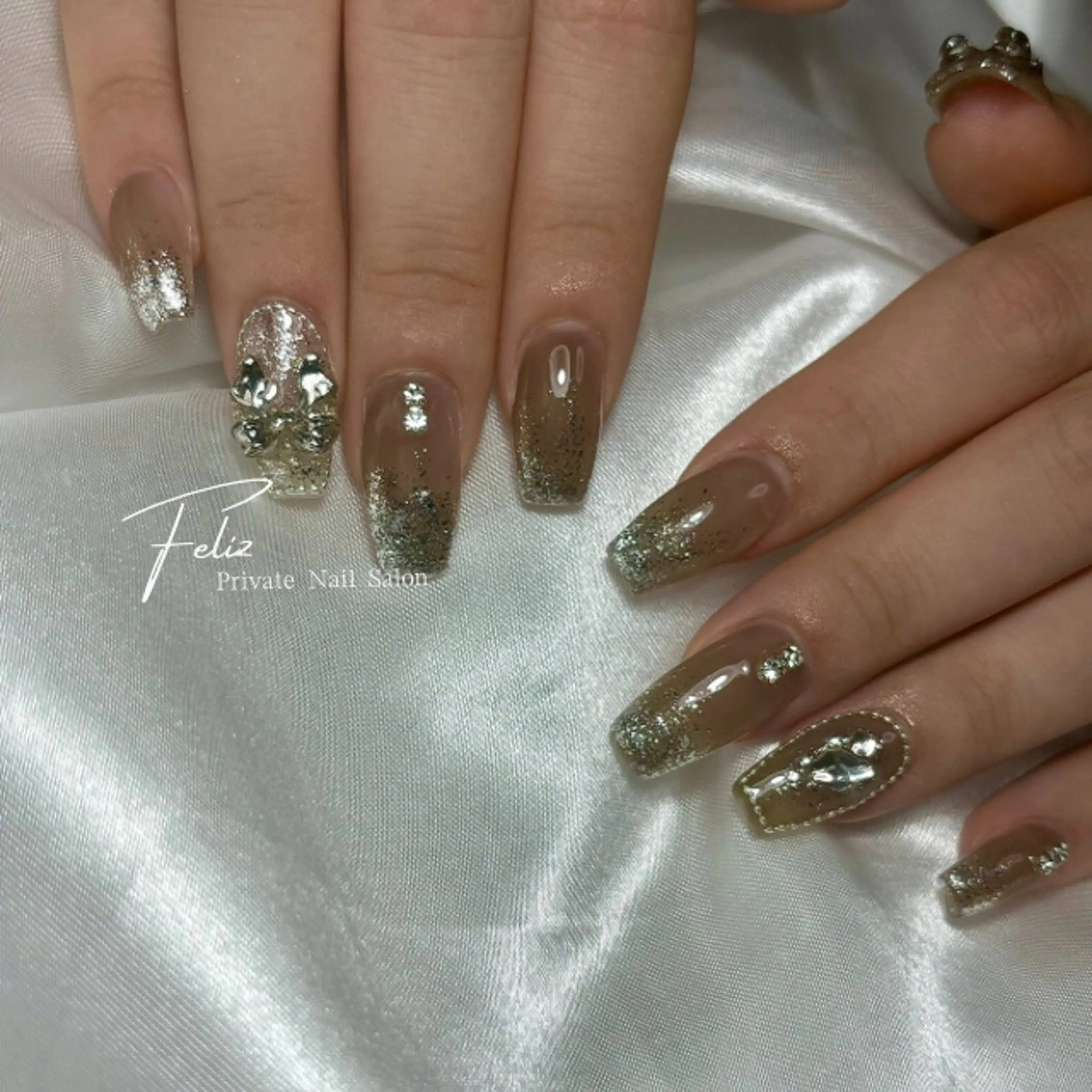 ネイル ハンドネイル ハンドケア Feliz 楽しいネイルサロンのネイルデザイン